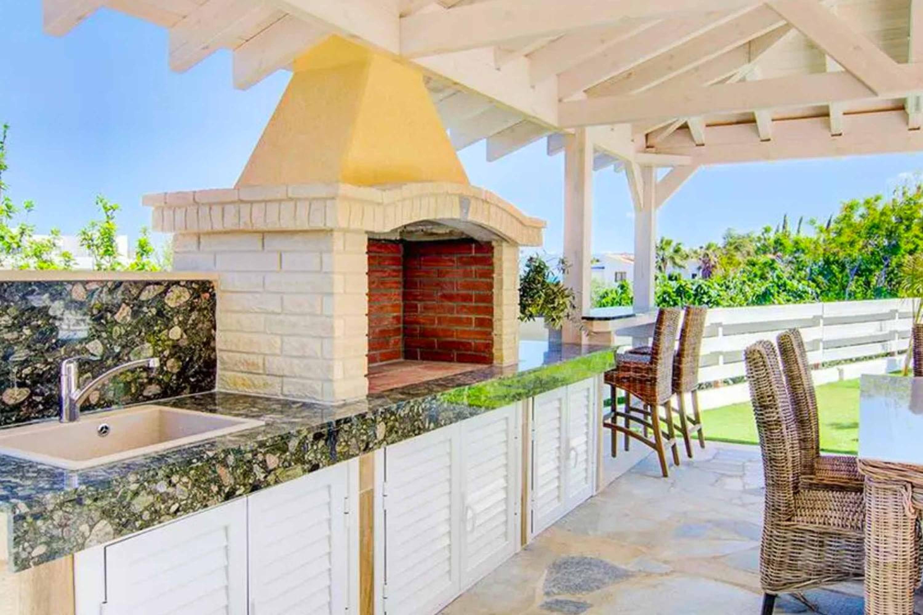 Sea Breeze Hideaway