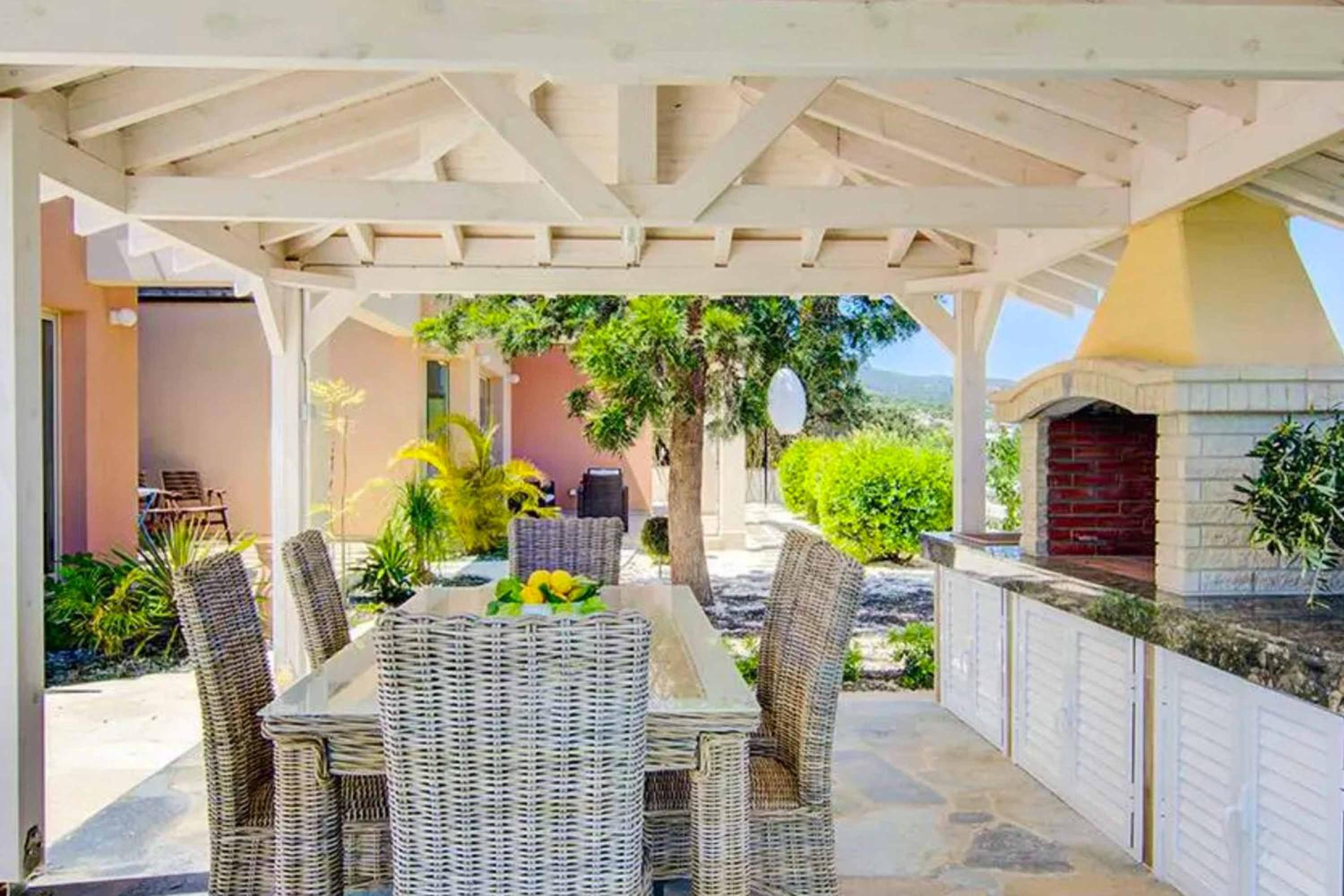 Sea Breeze Hideaway