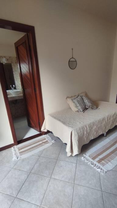 Flat confortável 3 pessoas c/ Piscina próx axé moi