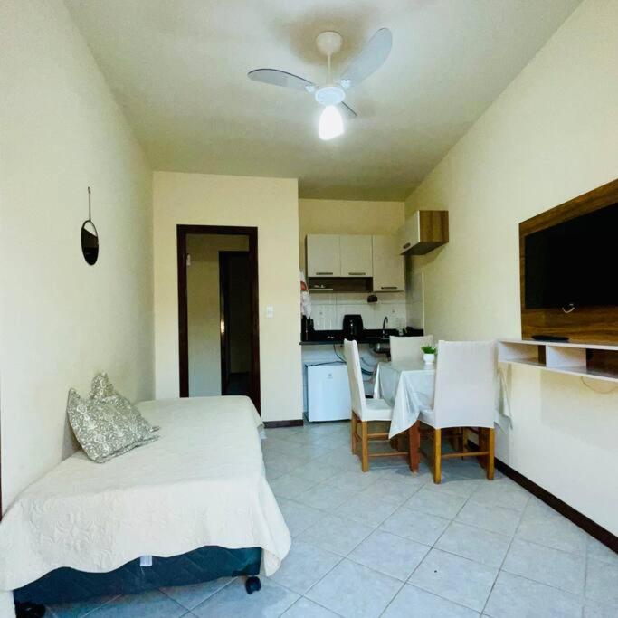 Flat confortável 3 pessoas c/ Piscina próx axé moi
