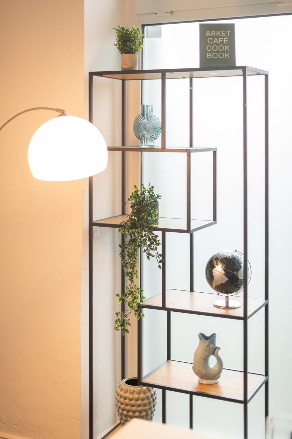 Homely Berlin - Spacious, Modern, S-Bahn Nearby , Groups & Families