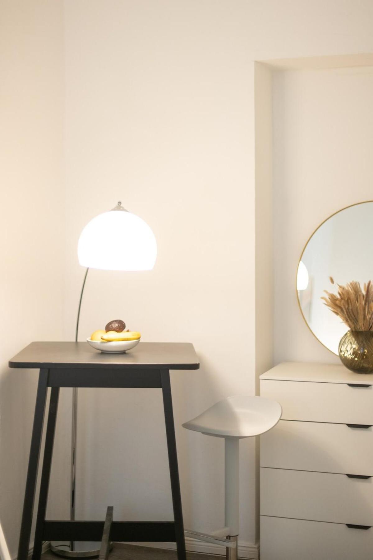 Homely Berlin - Spacious, Modern, S-Bahn Nearby , Groups & Families