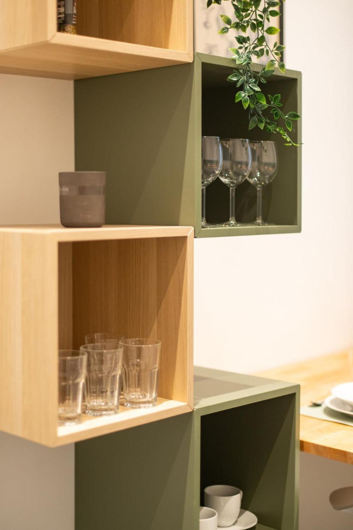 Homely Berlin - Spacious, Modern, S-Bahn Nearby , Groups & Families