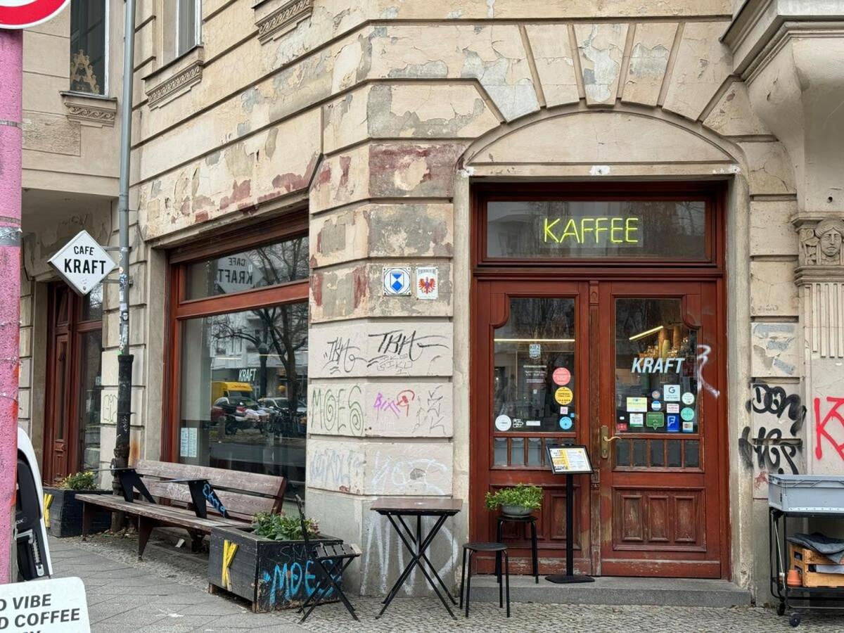 Homely Berlin - Spacious, Modern, S-Bahn Nearby , Groups & Families