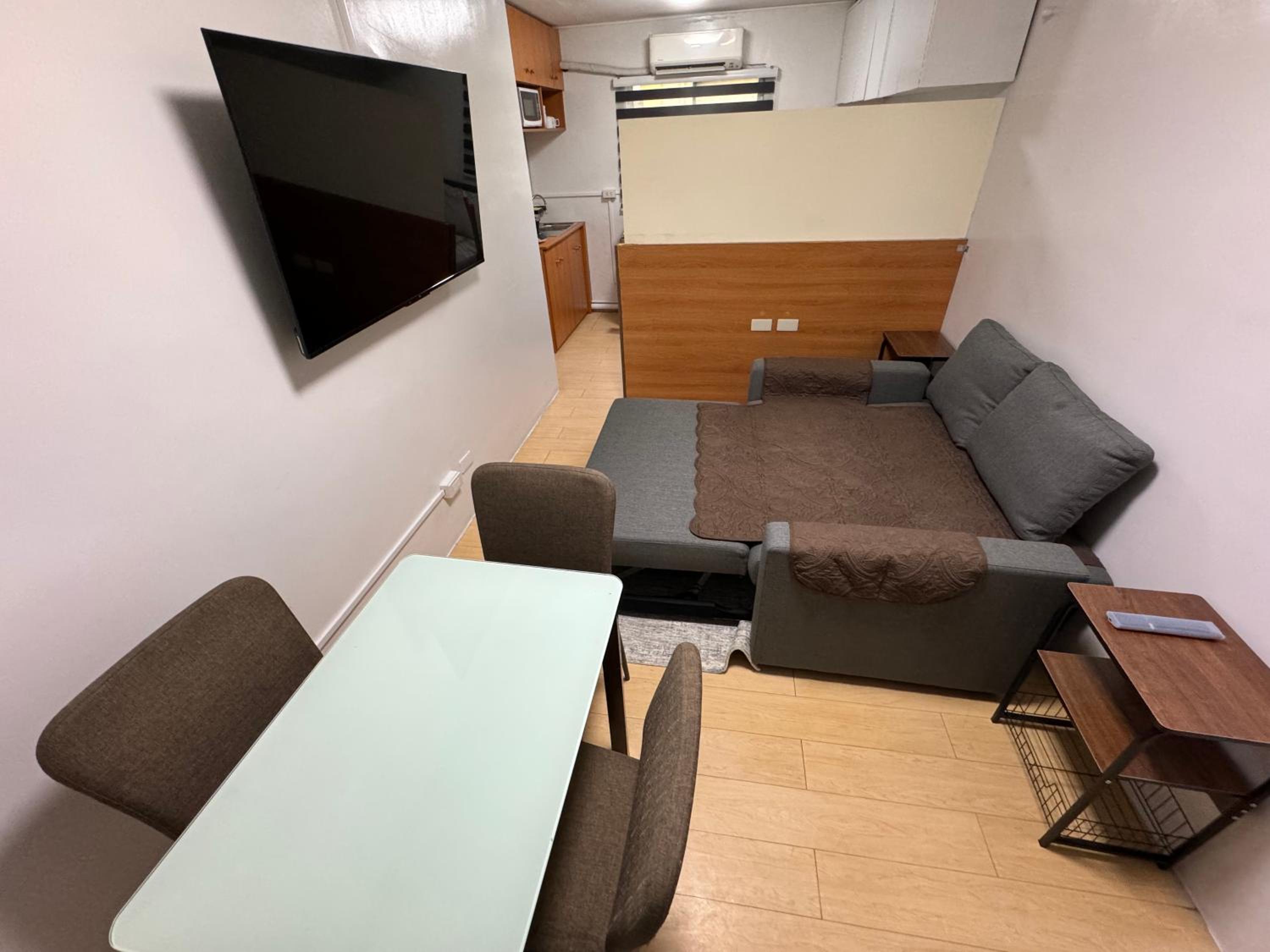 Condo in Pasig - One Oasis Staycation view 5