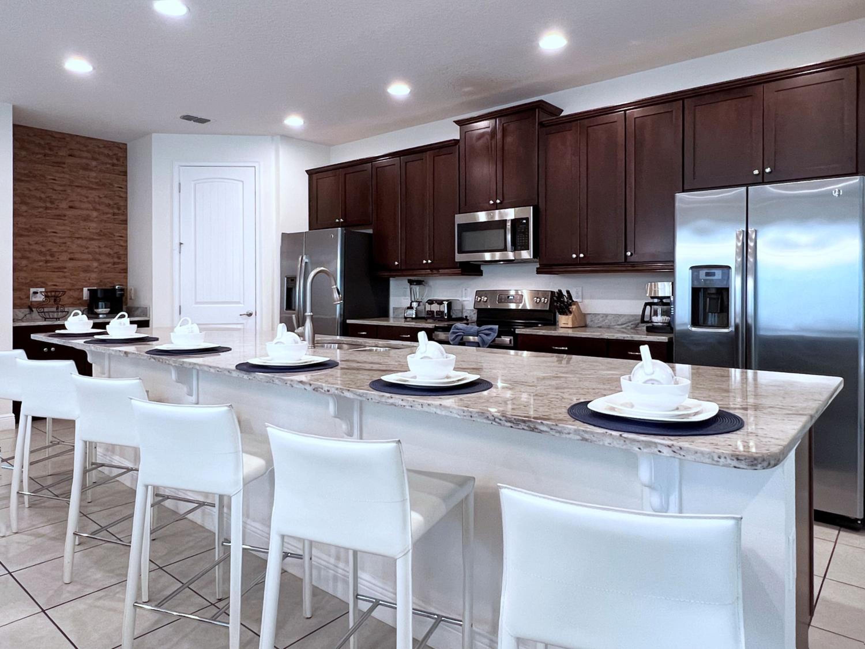 Gorgeous 9 Bed Pool Home with Game Room-7504MA