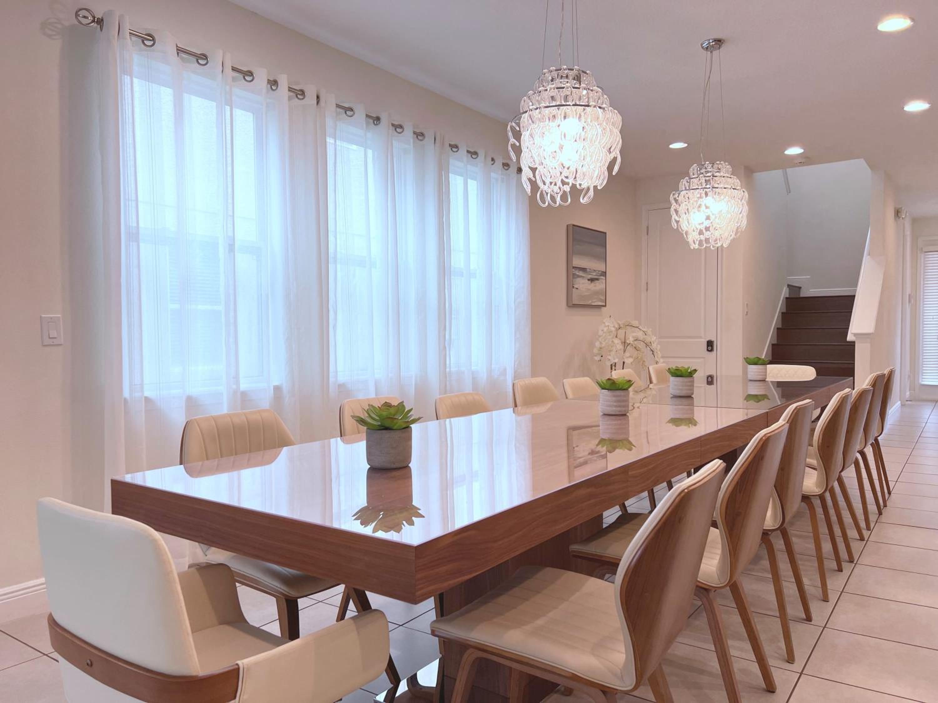 Gorgeous 9 Bed Pool Home with Game Room-7504MA