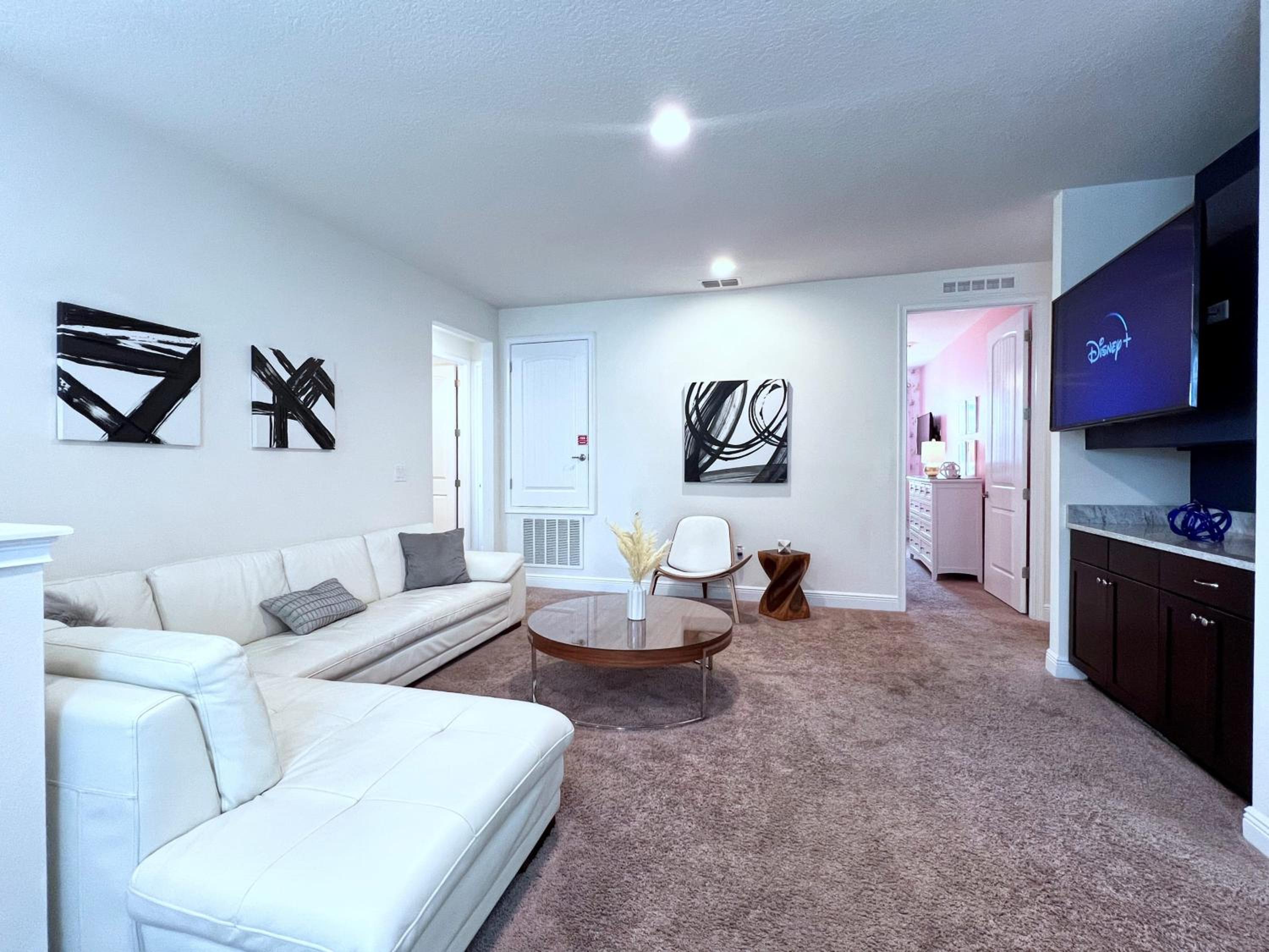 Gorgeous 9 Bed Pool Home with Game Room-7504MA