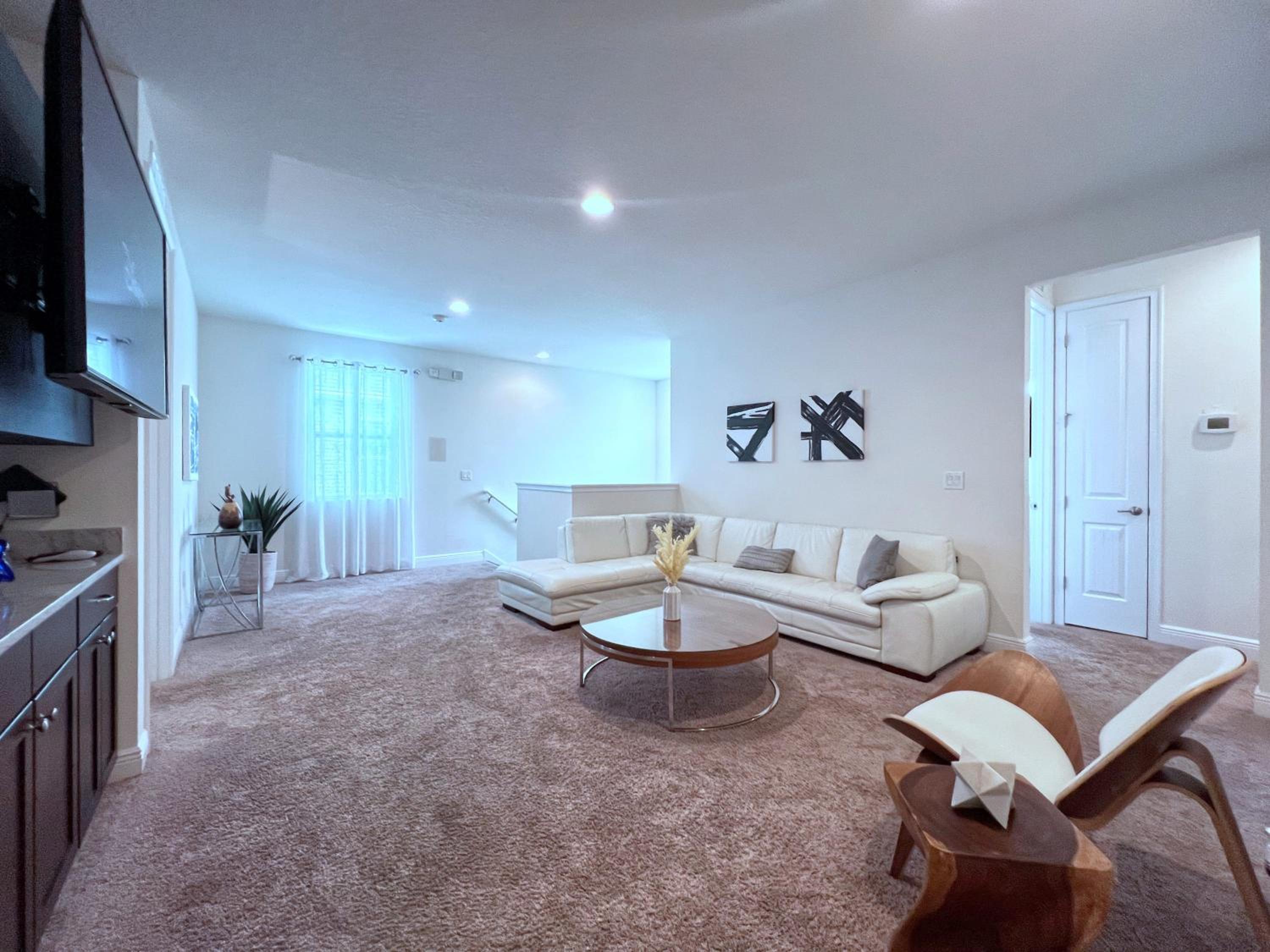 Gorgeous 9 Bed Pool Home with Game Room-7504MA