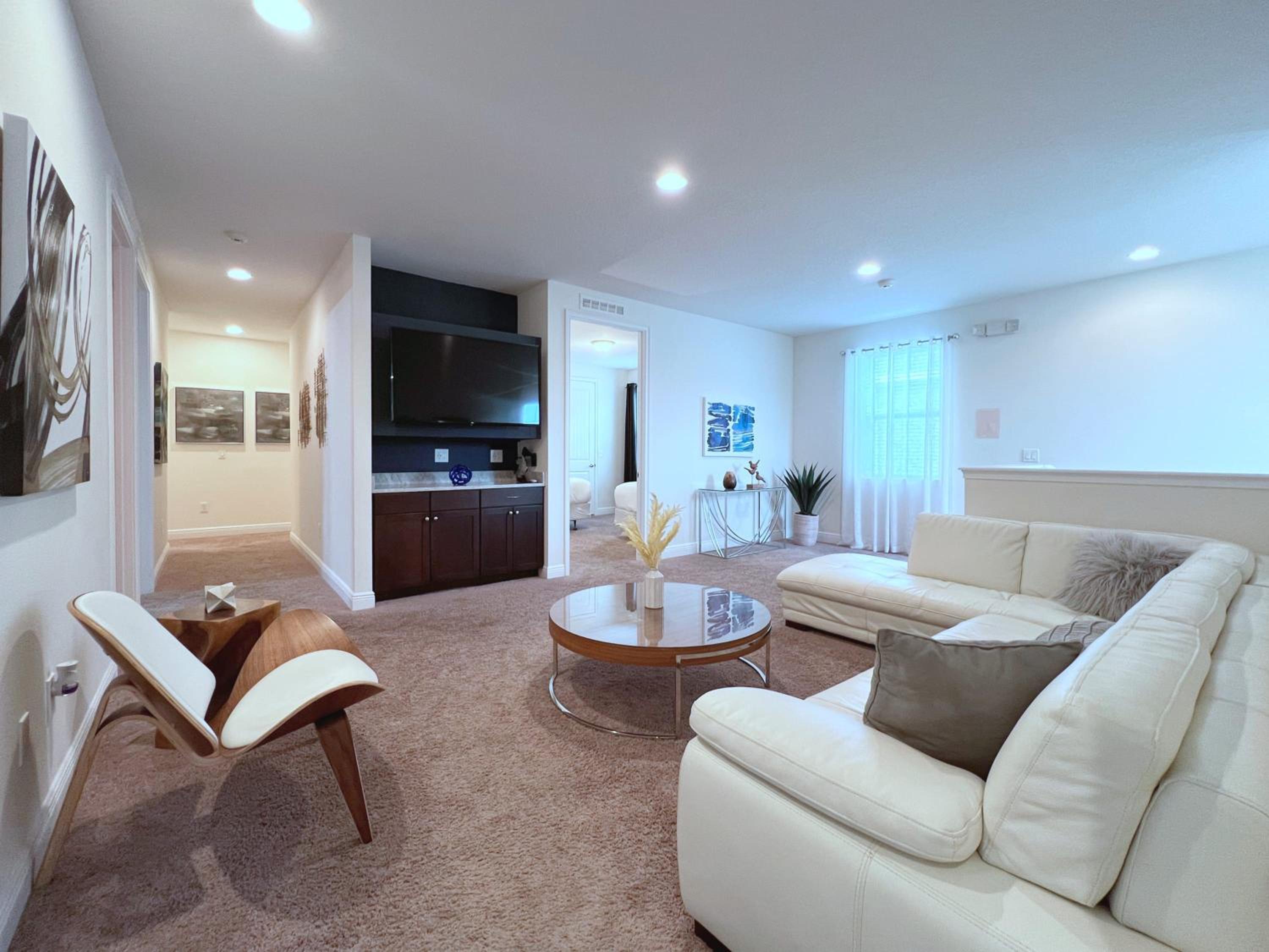 Gorgeous 9 Bed Pool Home with Game Room-7504MA