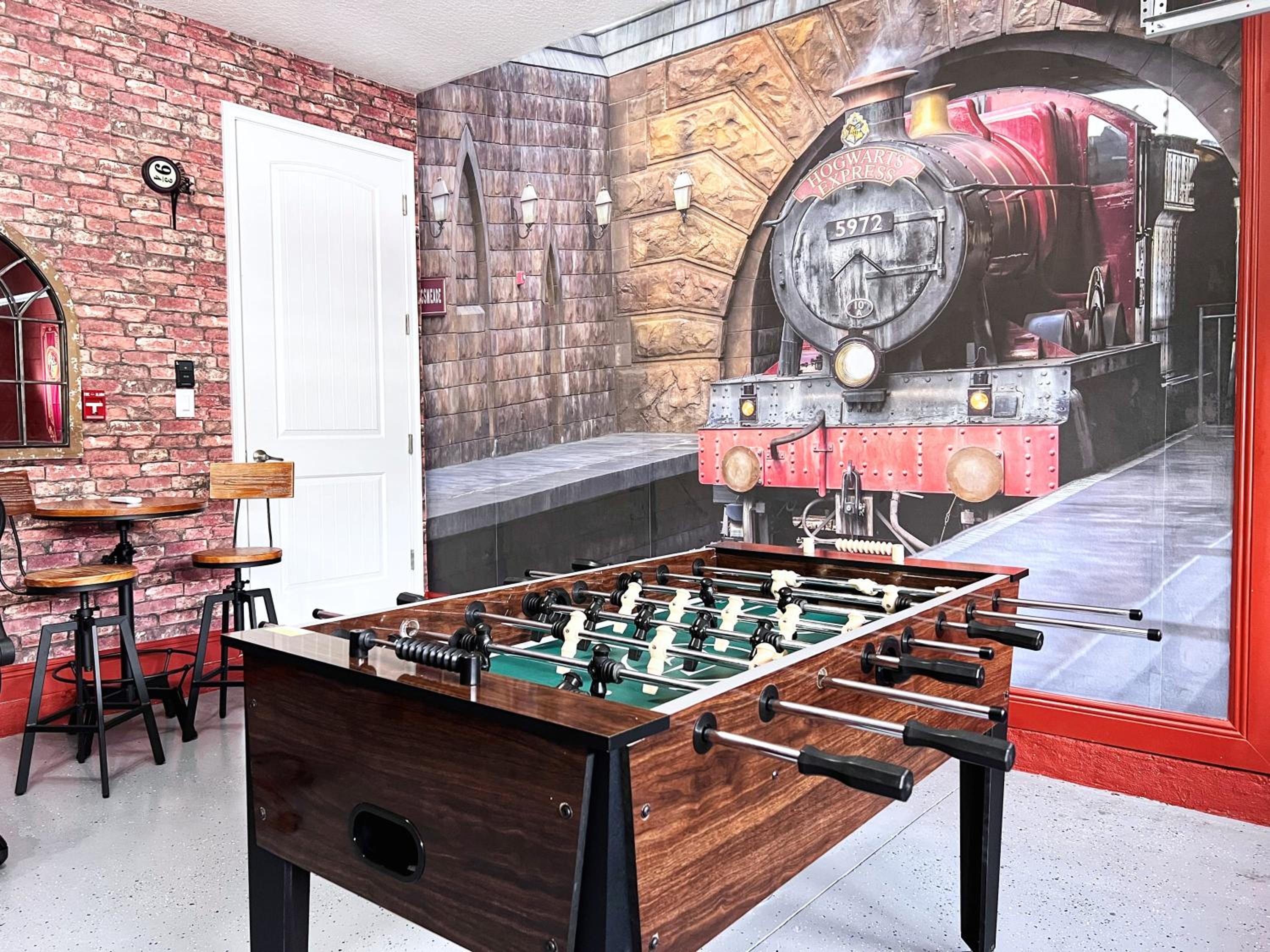 Gorgeous 9 Bed Pool Home with Game Room-7504MA