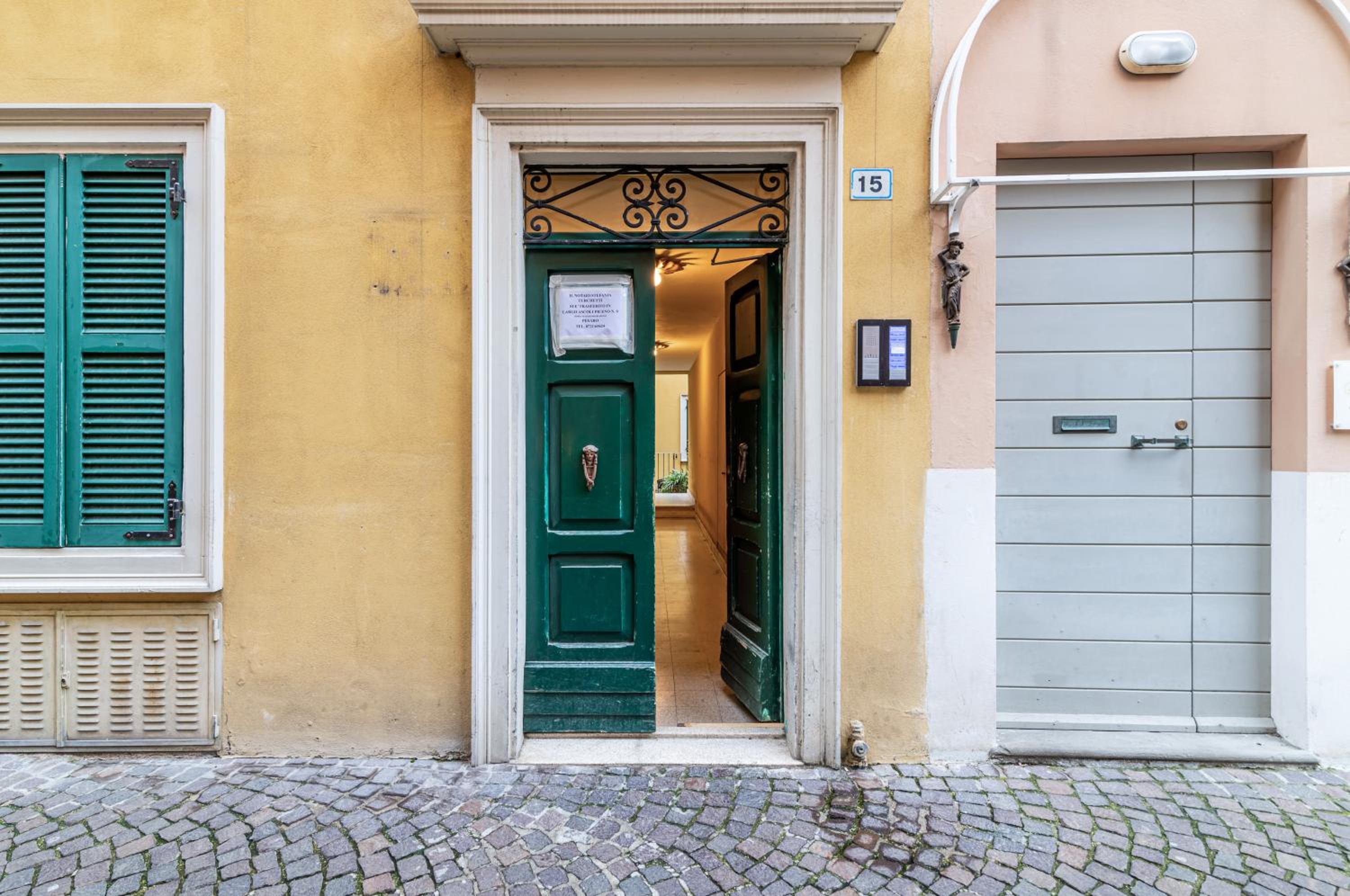GuestHost - Modern Apartment 350mt from Piazza del Popolo! view 3