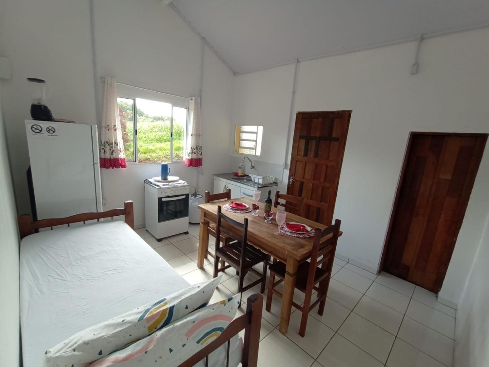 Casa da Vovó na Pousada Sitio Pauletto - com Cozinha, Churrasqueira e Decoração