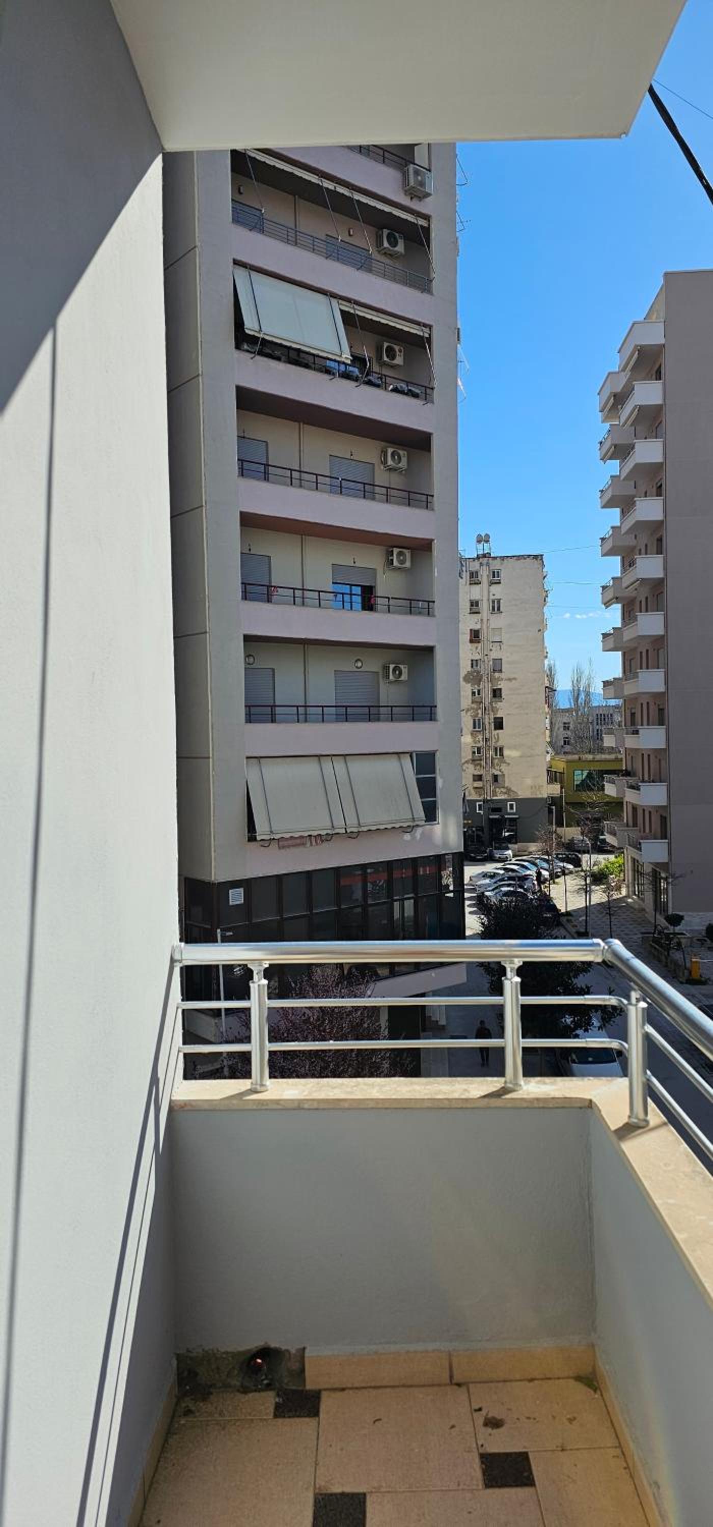Klara's 3 BDR Self-Checkin Lungomare Apartment