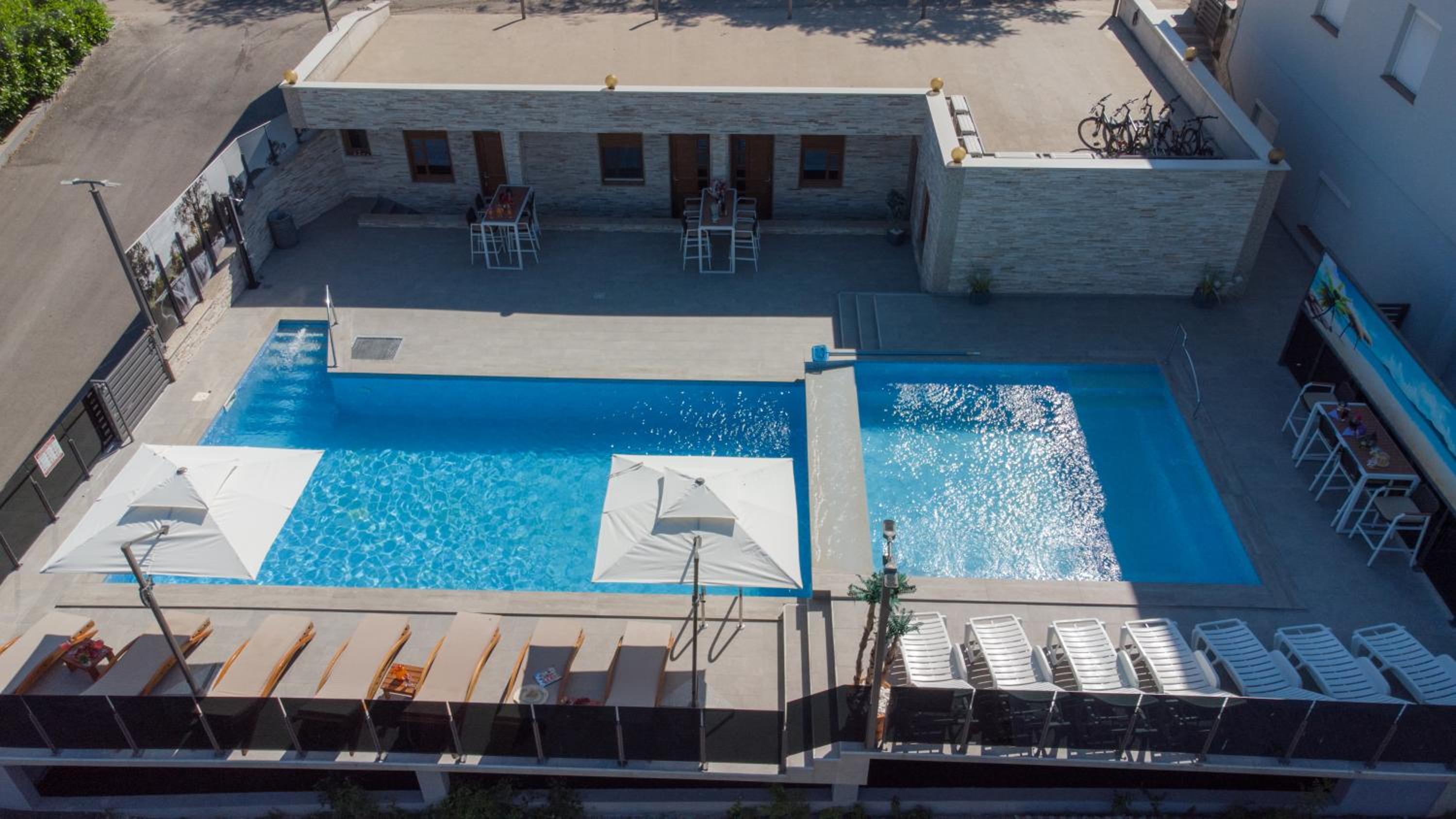 Luxury Apartment & Rooms