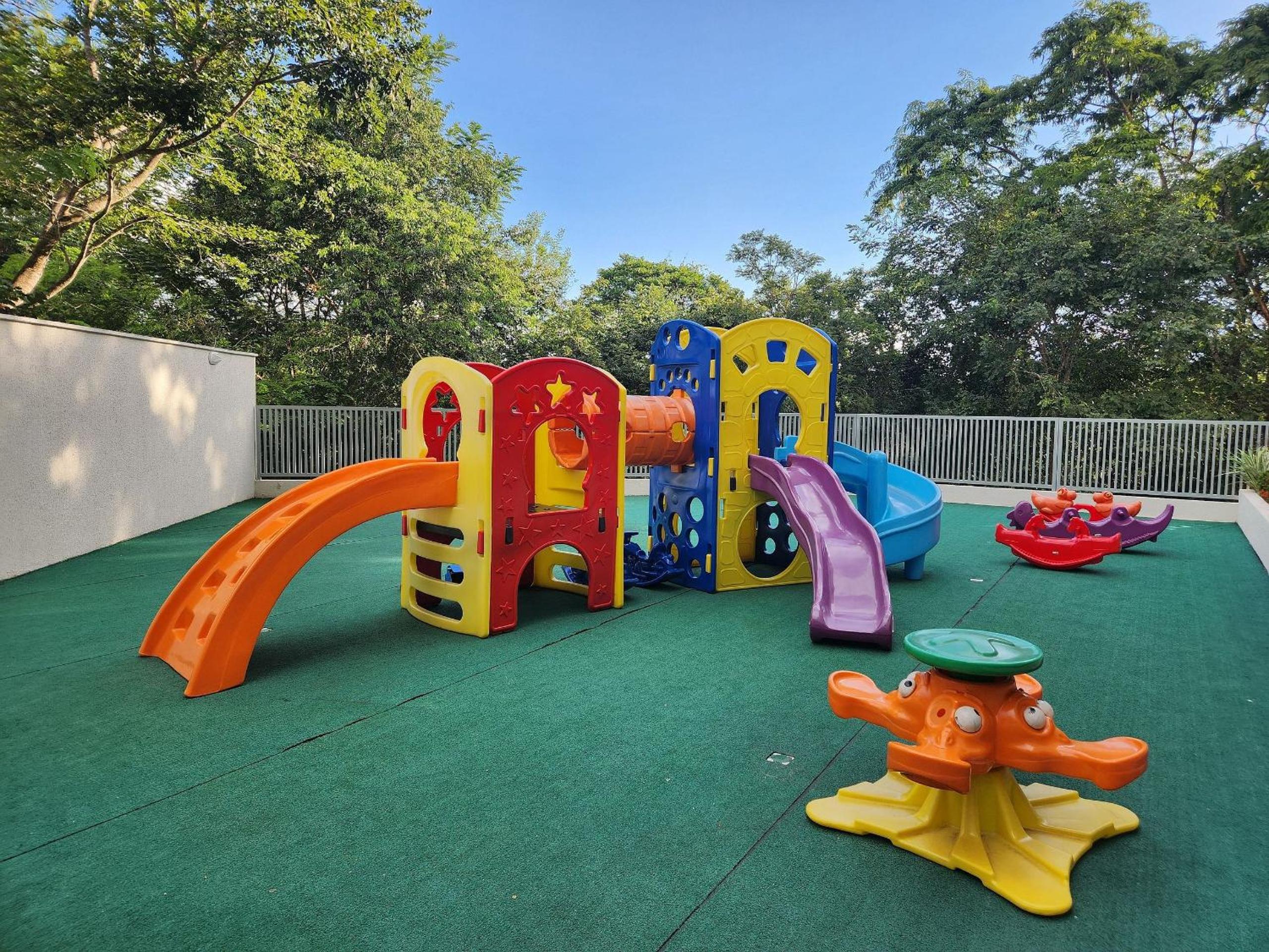 Apto no Park Veredas com acesso ao rio de águas quentes e área de lazer espetacular