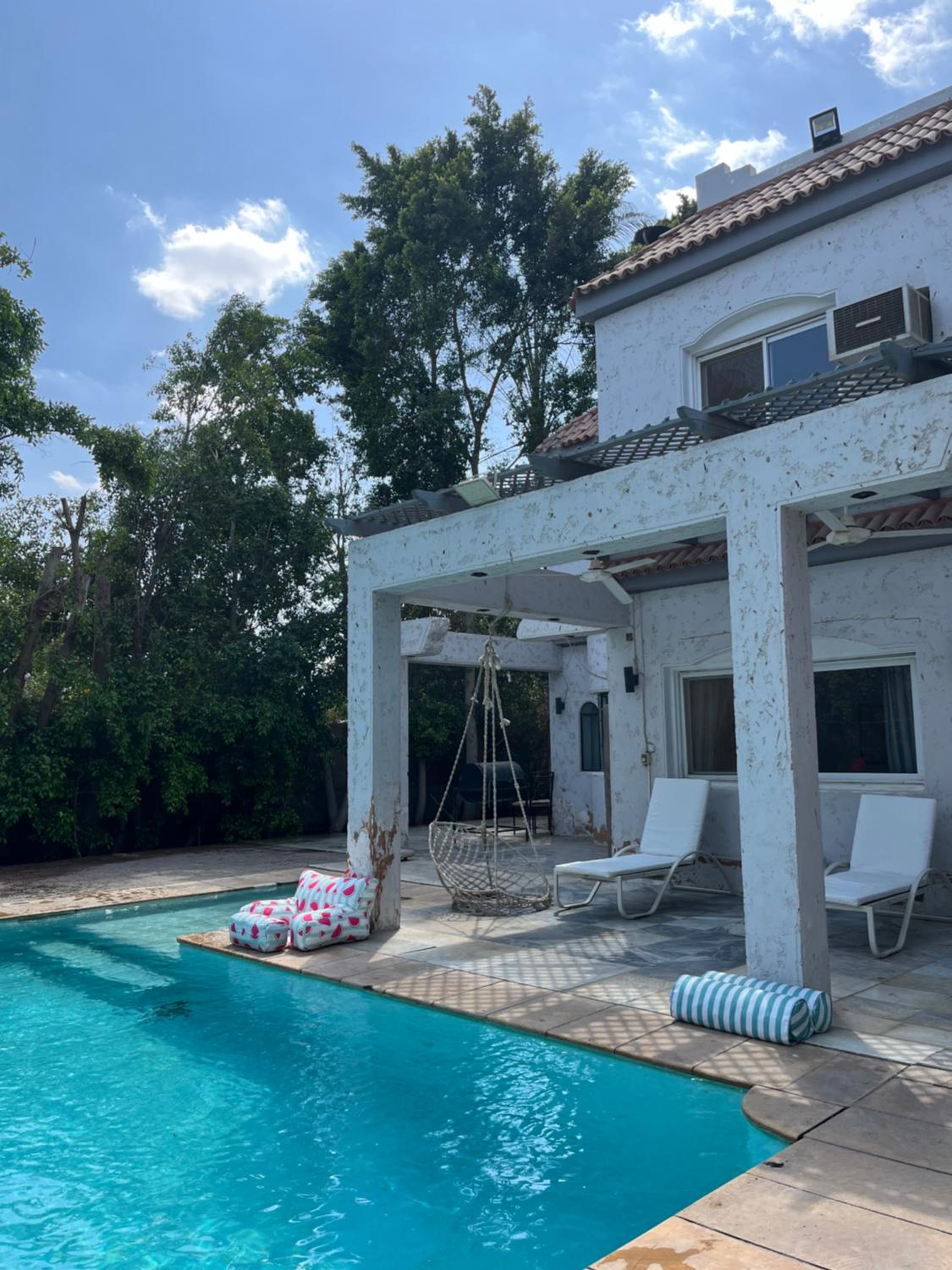 Villa by the Pyramids