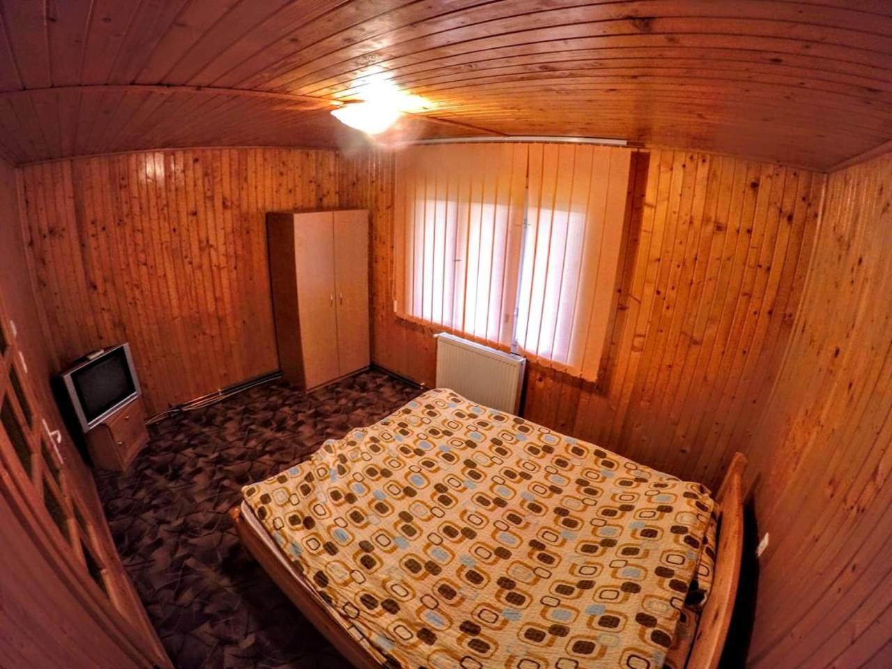 Casa Iulia si Bogdan view 5
