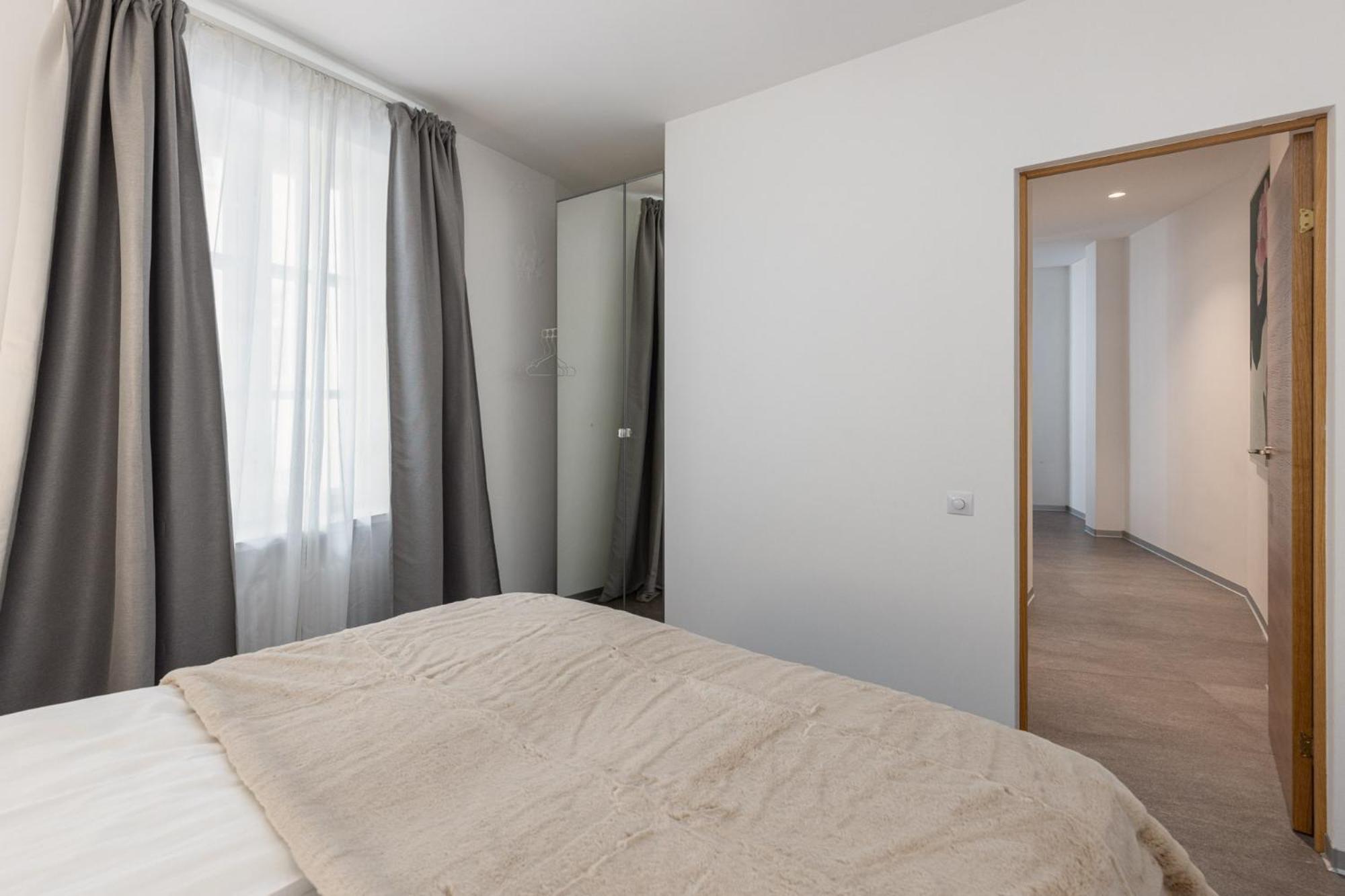 S6 Old Town Apartments