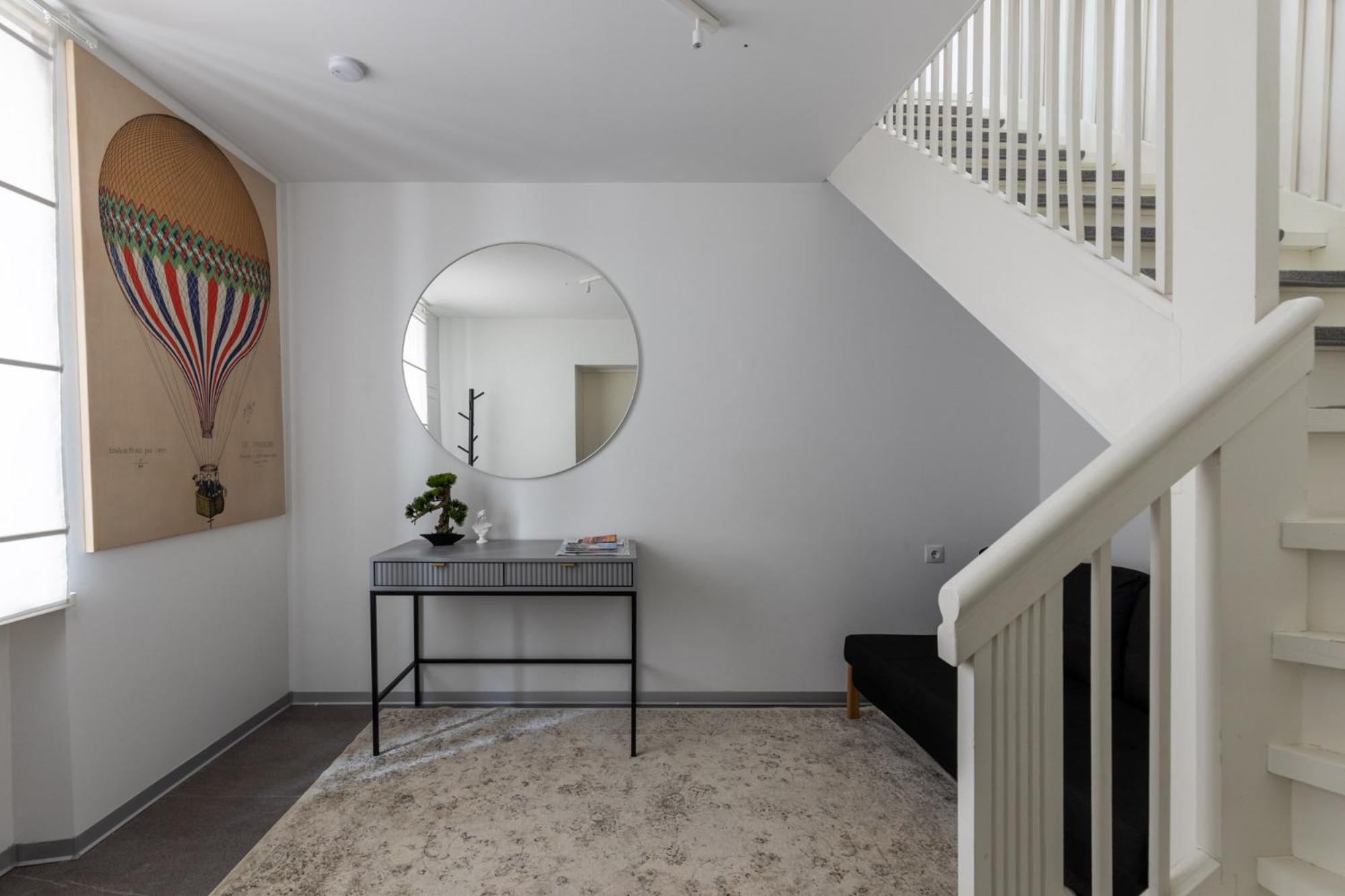 S6 Old Town Apartments