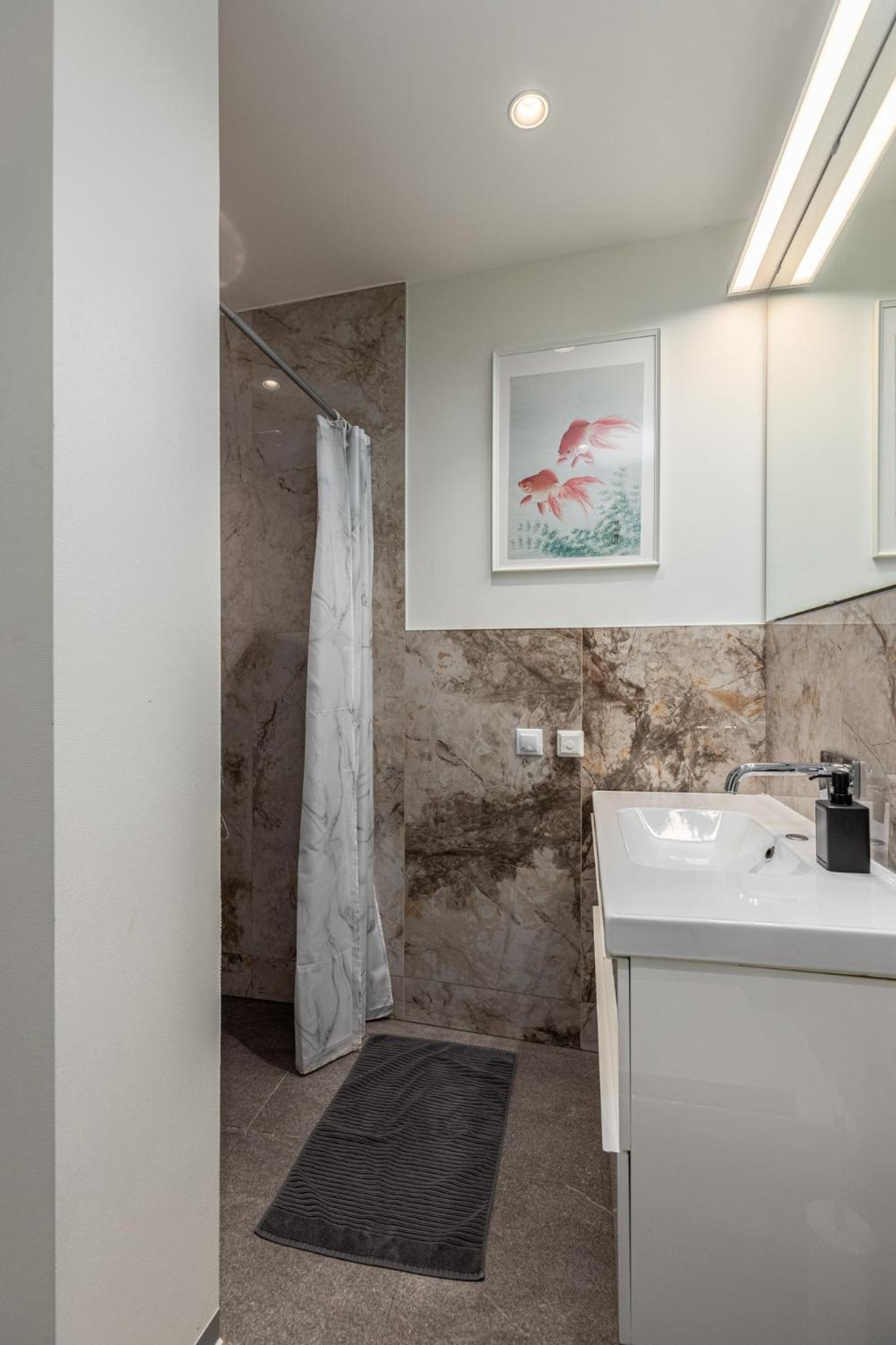 S6 Old Town Apartments