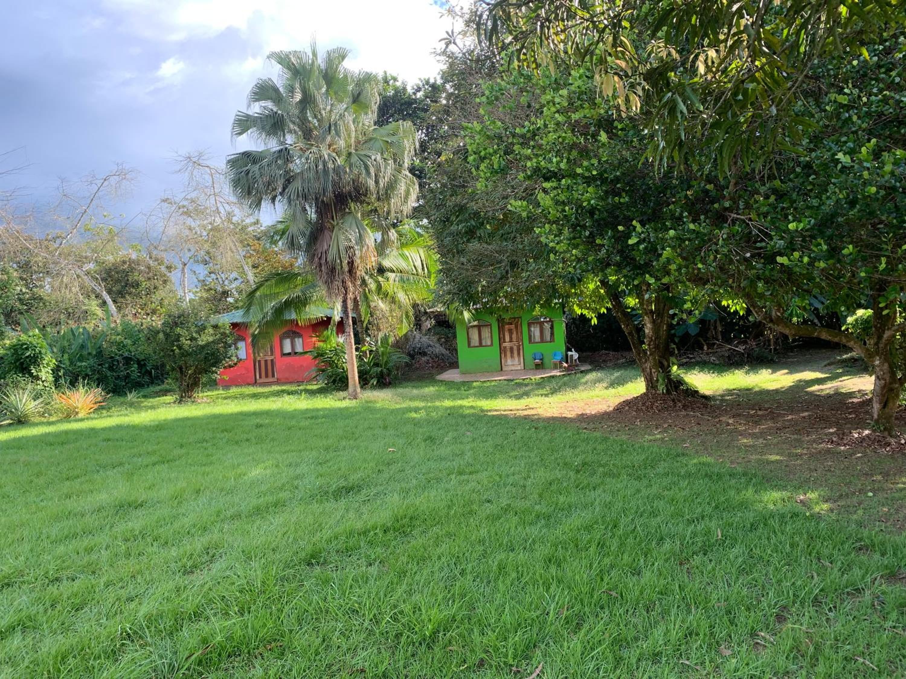 La Pina Cabina
