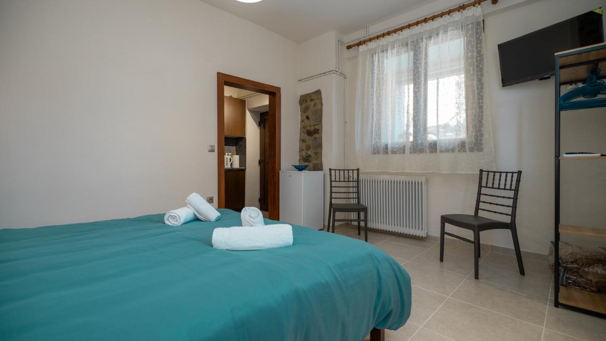 Akratos House