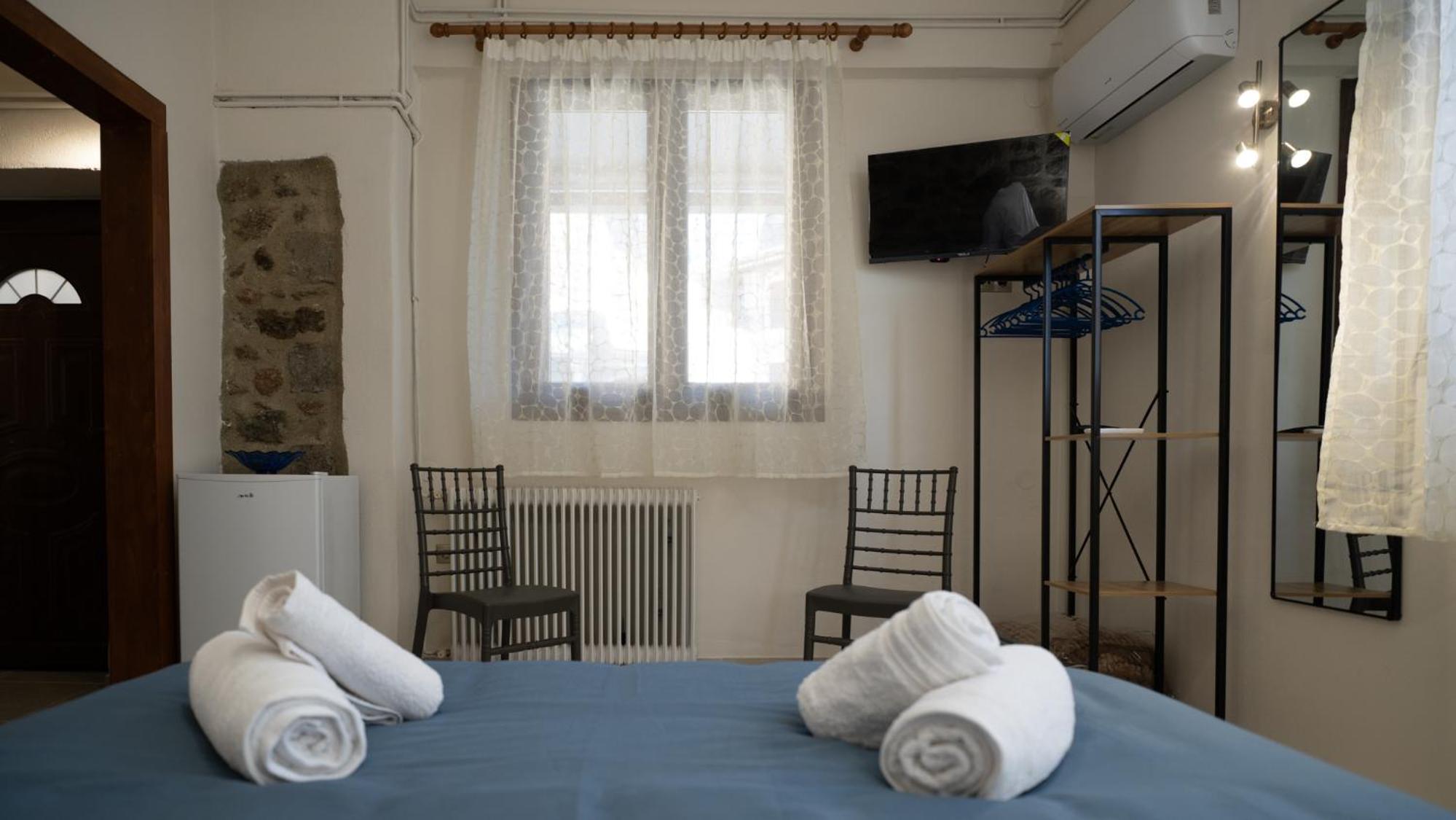 Akratos House