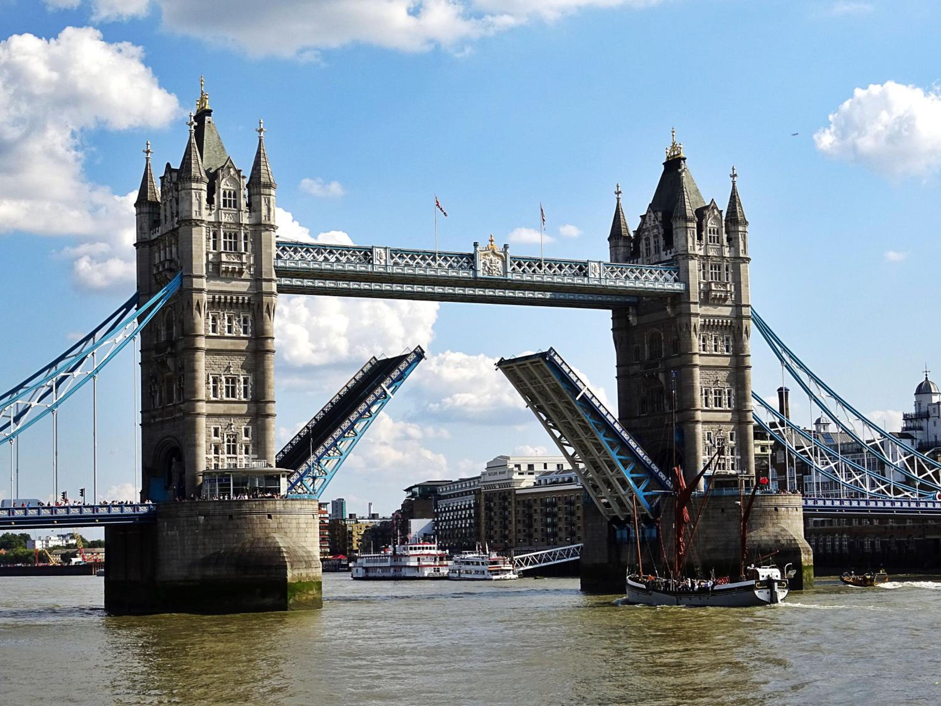 London Bridge Flat with Fast WiFi Ideal for Longer Stays Near Guys Hospital