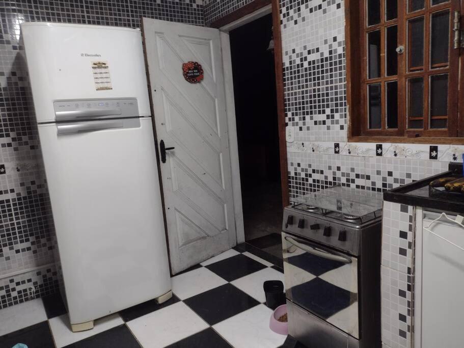 Contemplar a natureza, ouvir os pássaros, relaxar.