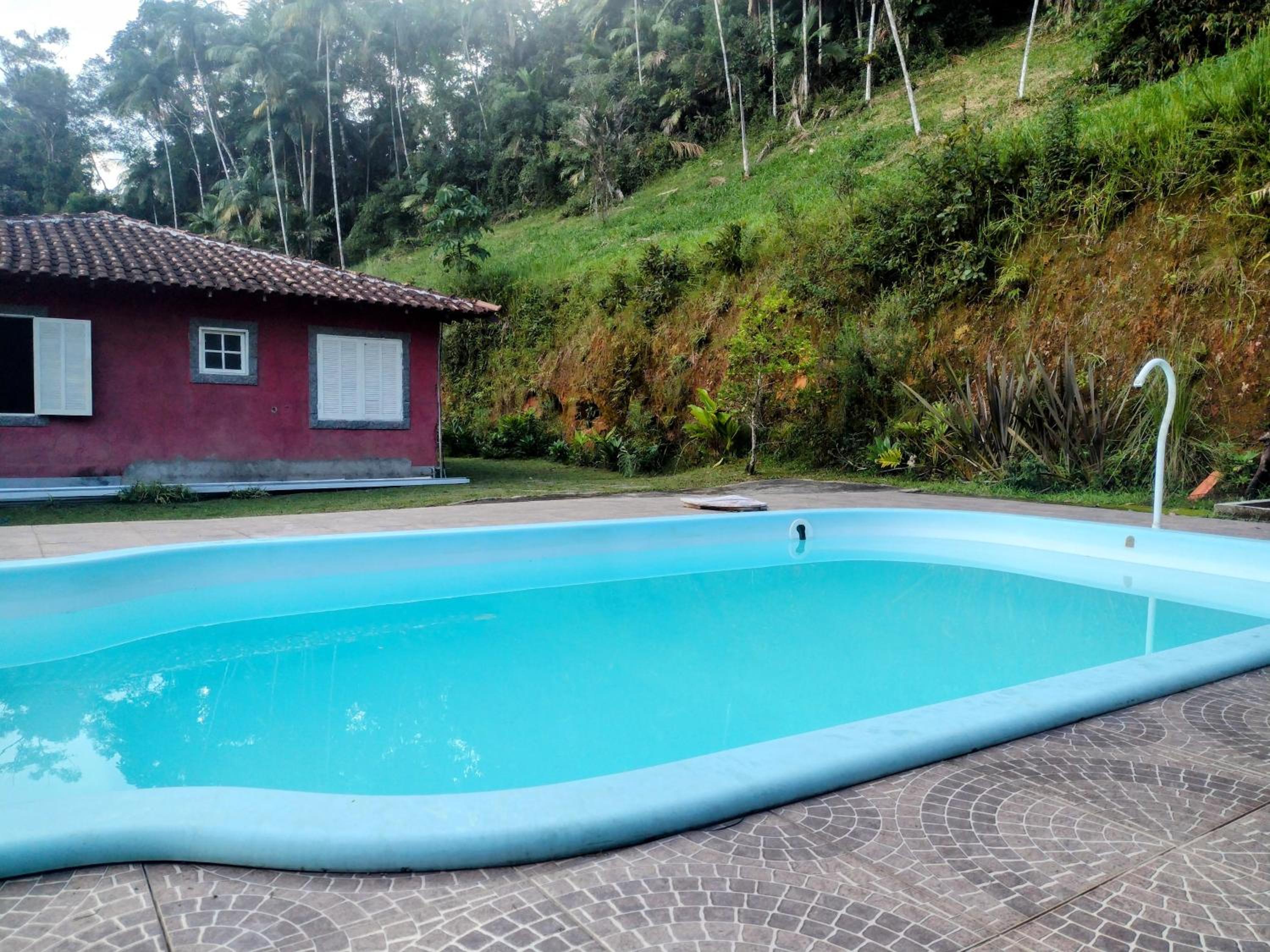 Contemplar a natureza, ouvir os pássaros, relaxar.