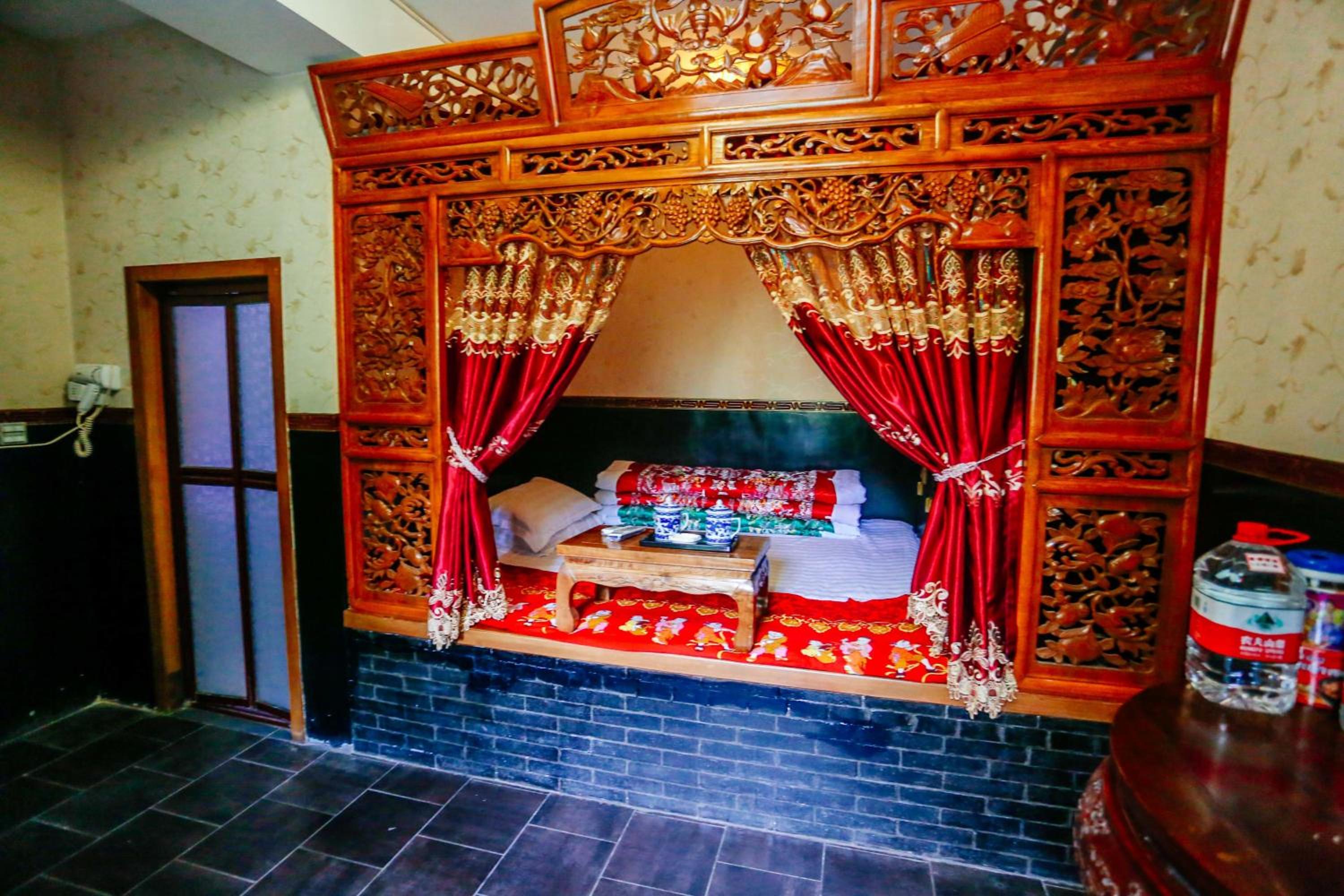 Pingyao Baichanghong Inn