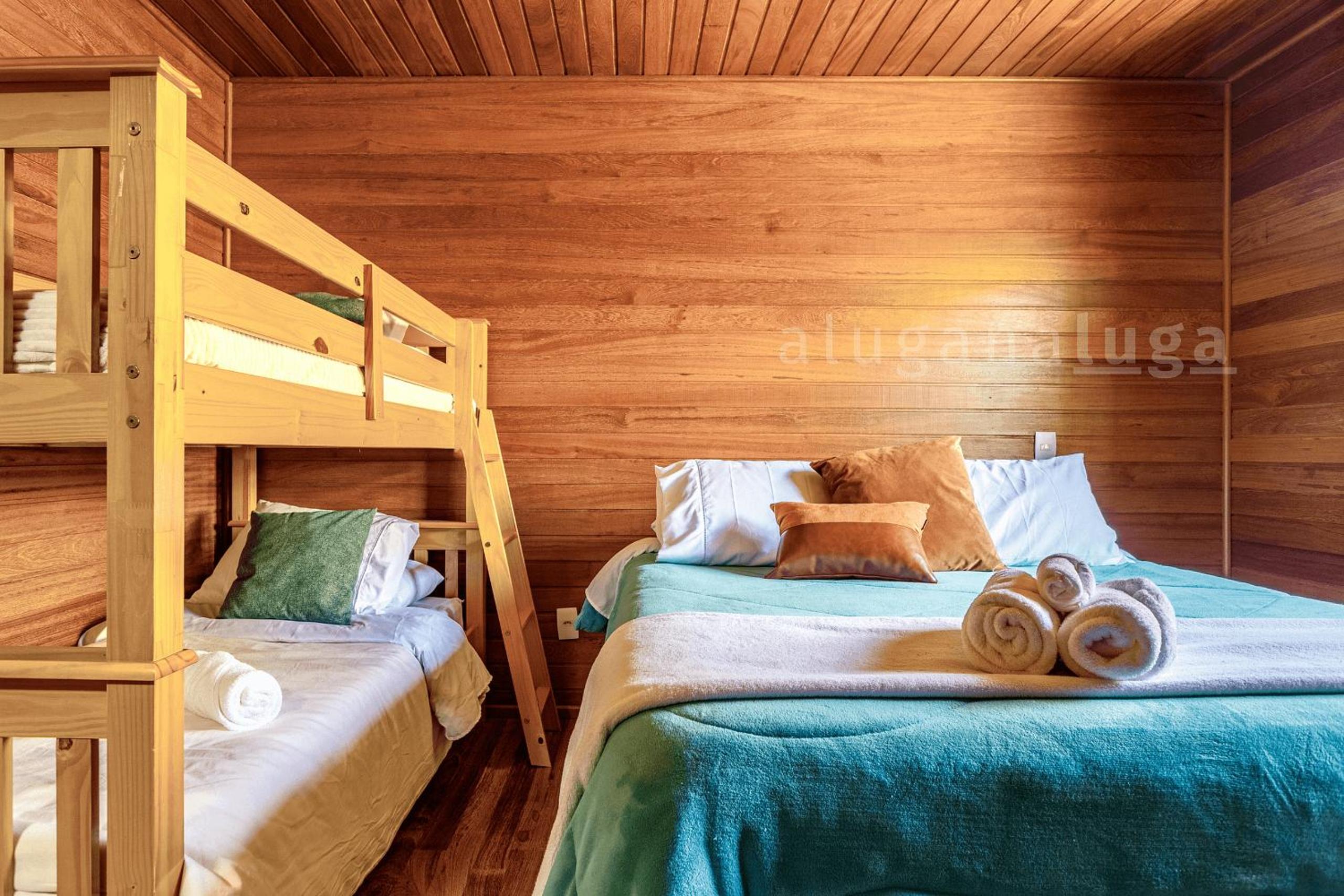 Villa of the Plane Trees in Rancho Queimado