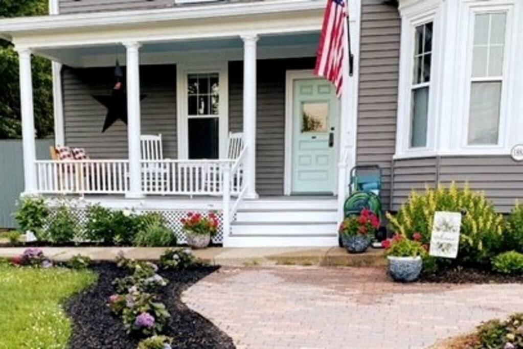 Essex, MA Modern Historic close to Salem view 5