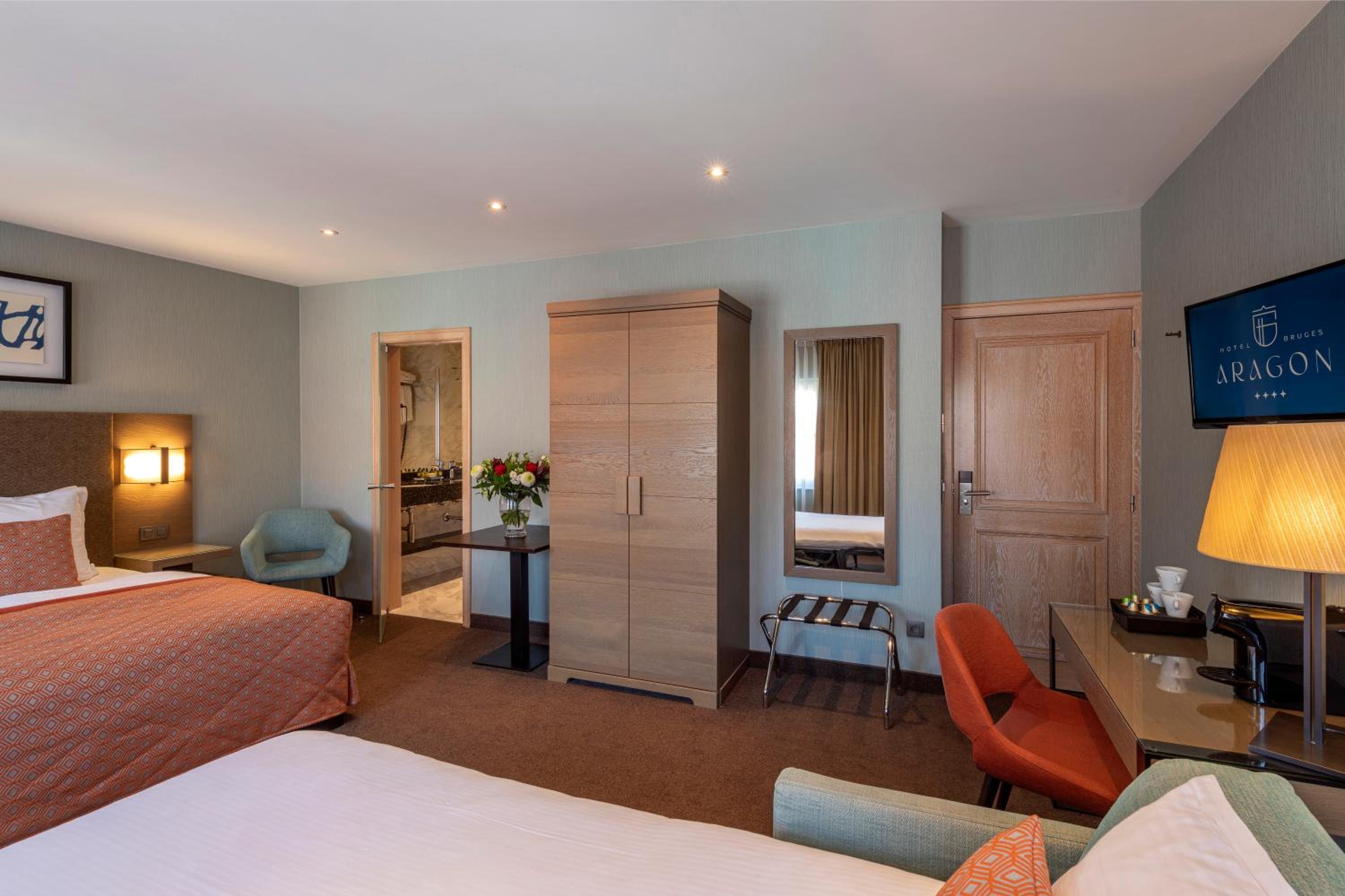 Bruges Vacations - Hotel Aragon - Property Image 5