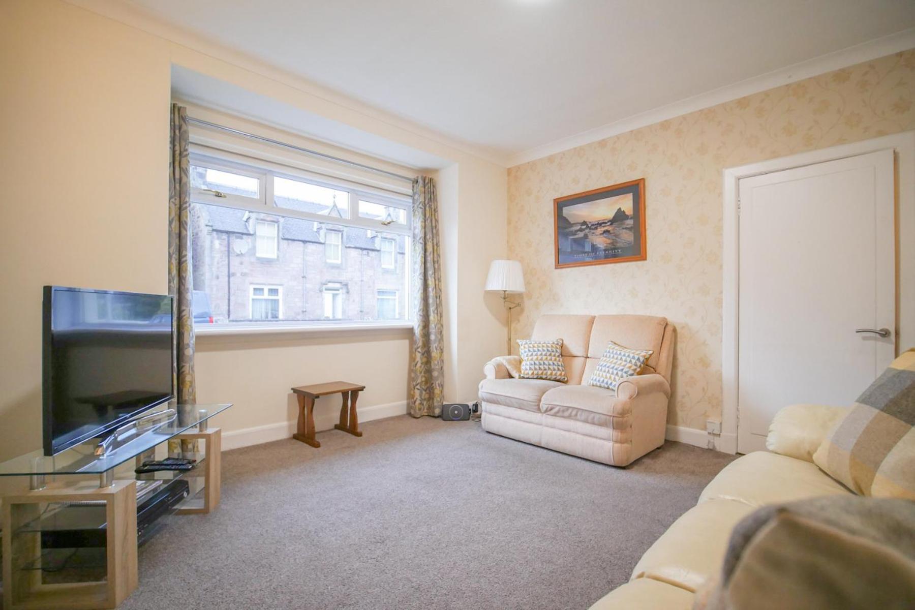 Lochlash 3 Bedroom House Inverness view 3