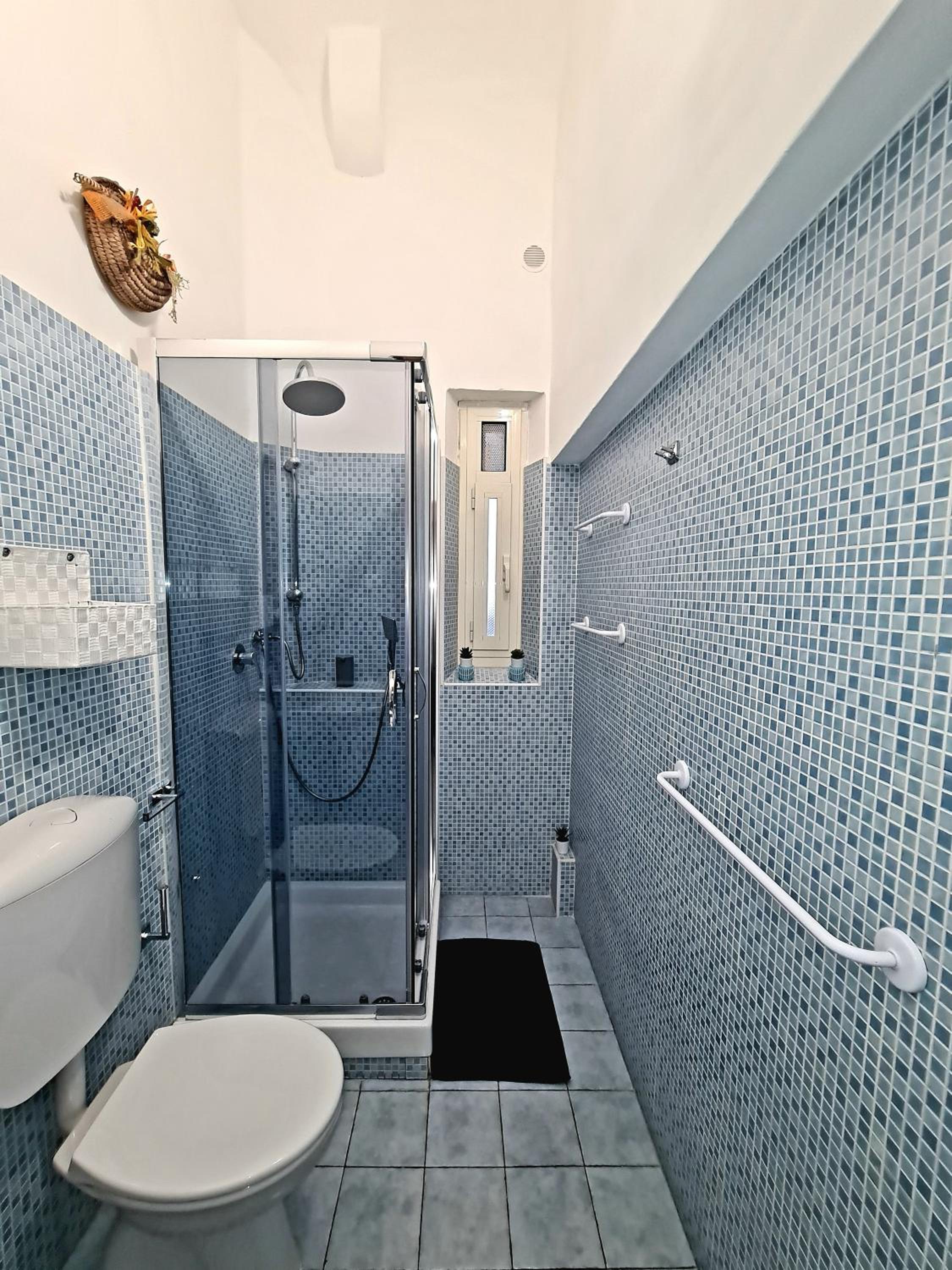 Rooms And Comfort