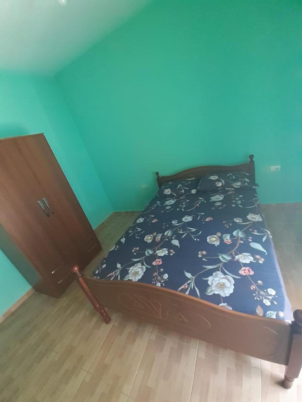 Mino's House Rent Apartments