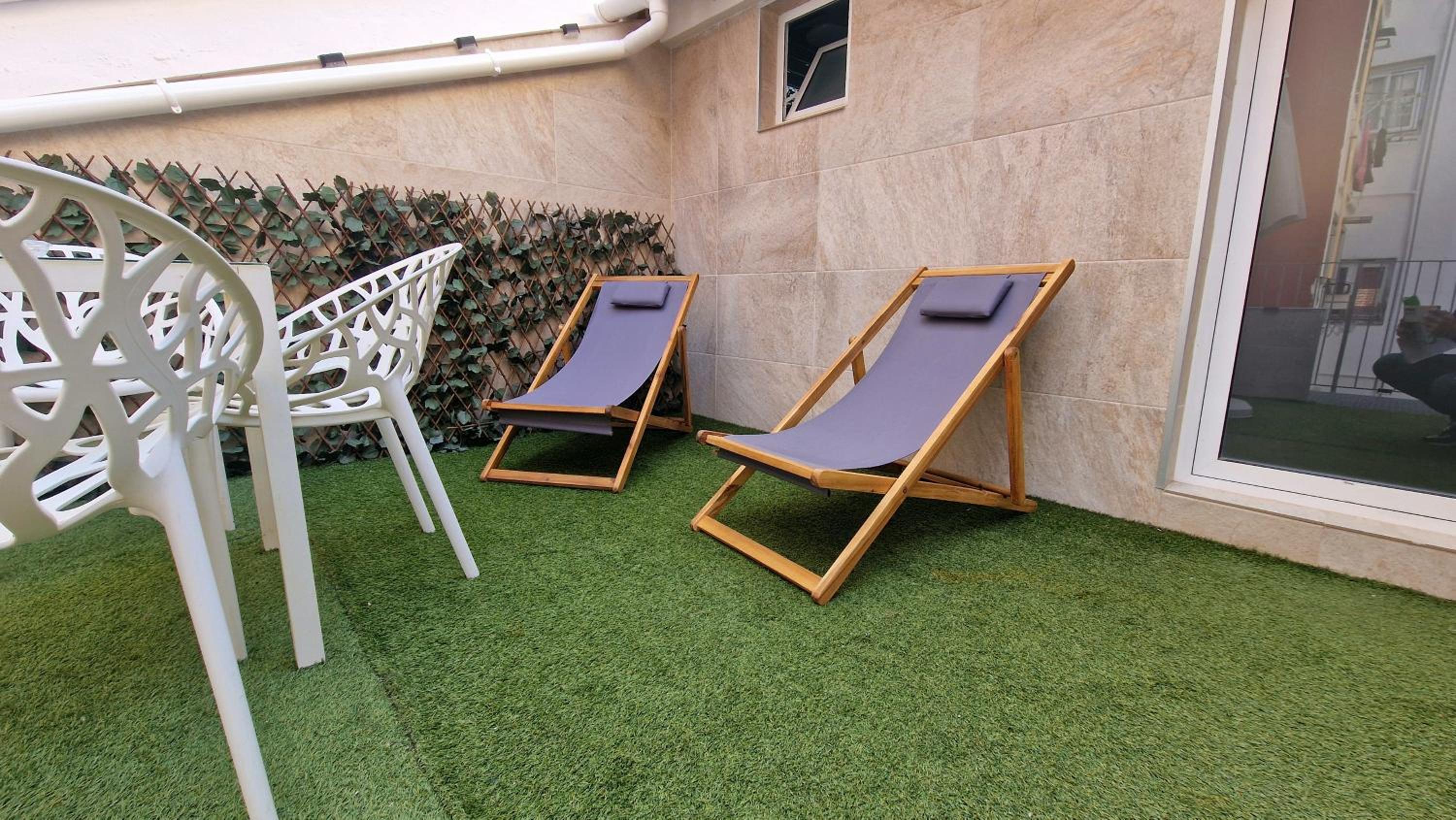 Loft independiente con Piscina compartida en Centro de Valencia view 3
