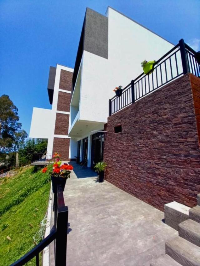 Villa Deluxe