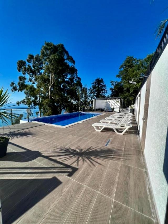 Villa Deluxe
