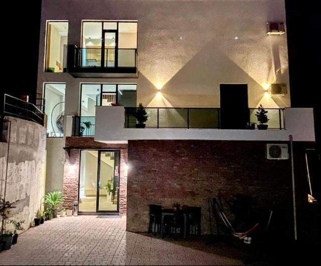 Villa Deluxe