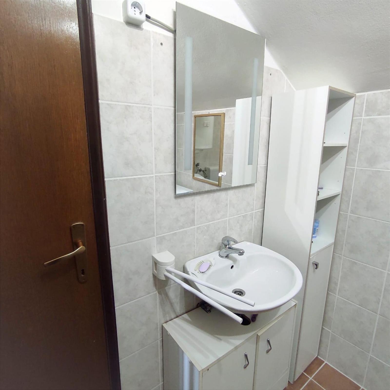 Miracle Apartment