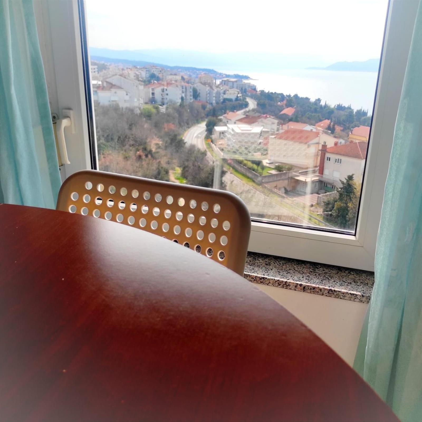 Miracle Apartment
