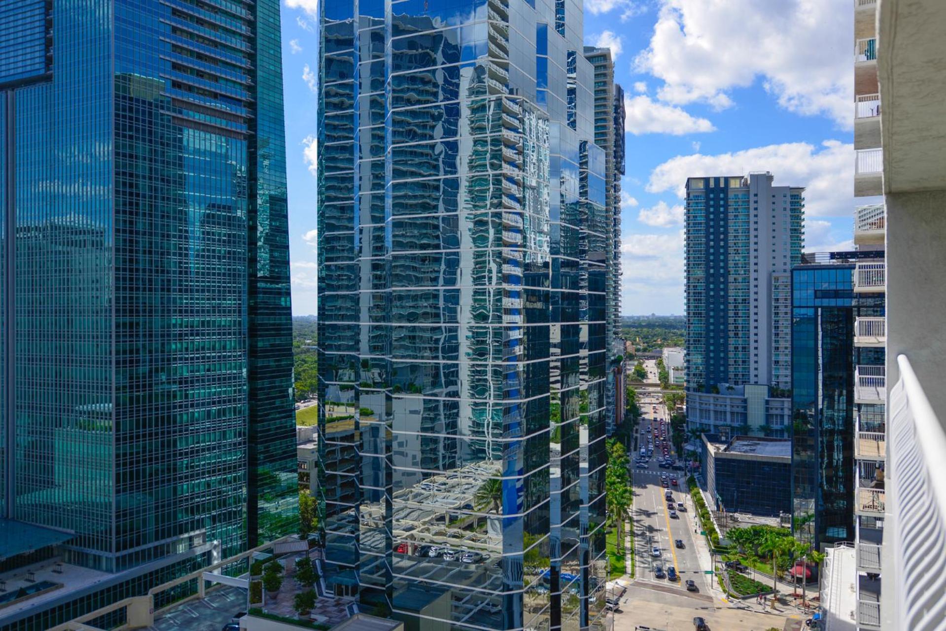 Hotel Great 2 Bedrooms in Brickell - Image 1