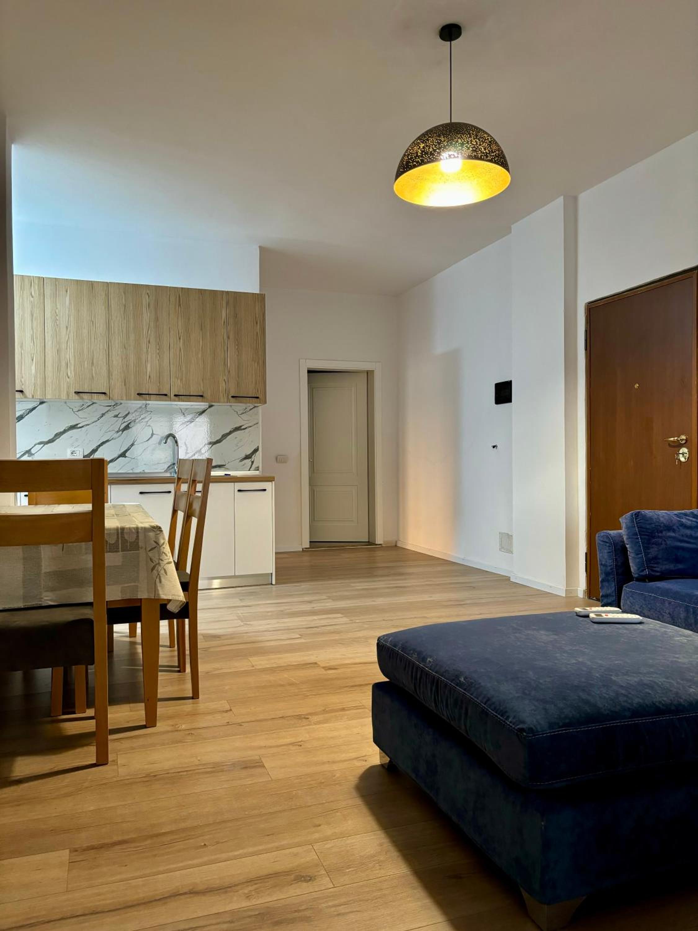 Sea Breeze Spacious 135m Beach Family Apartment by Z