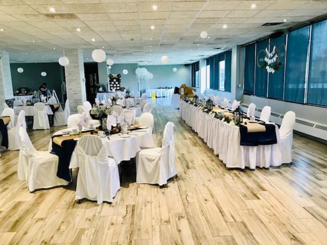 Belleville Vacations - Ramada by Wyndham Belleville Harbourview Conference Center - Property Image 26