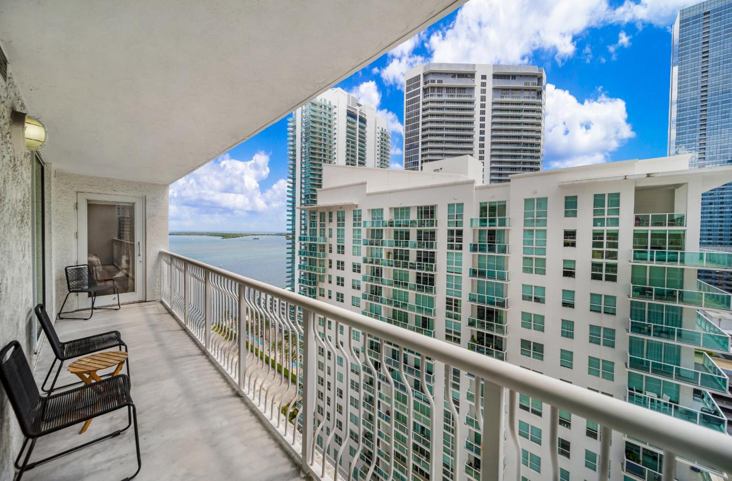 Great 2 Bedrooms in Brickell