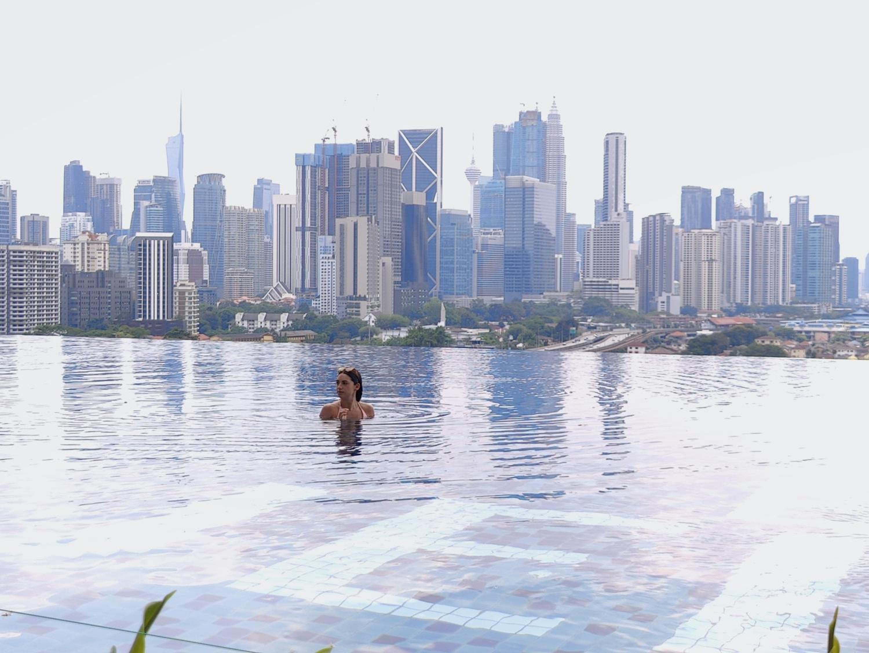Central KL City Condo with Balcony Infinity Pool & LRT MRT & KLCC Mall Access