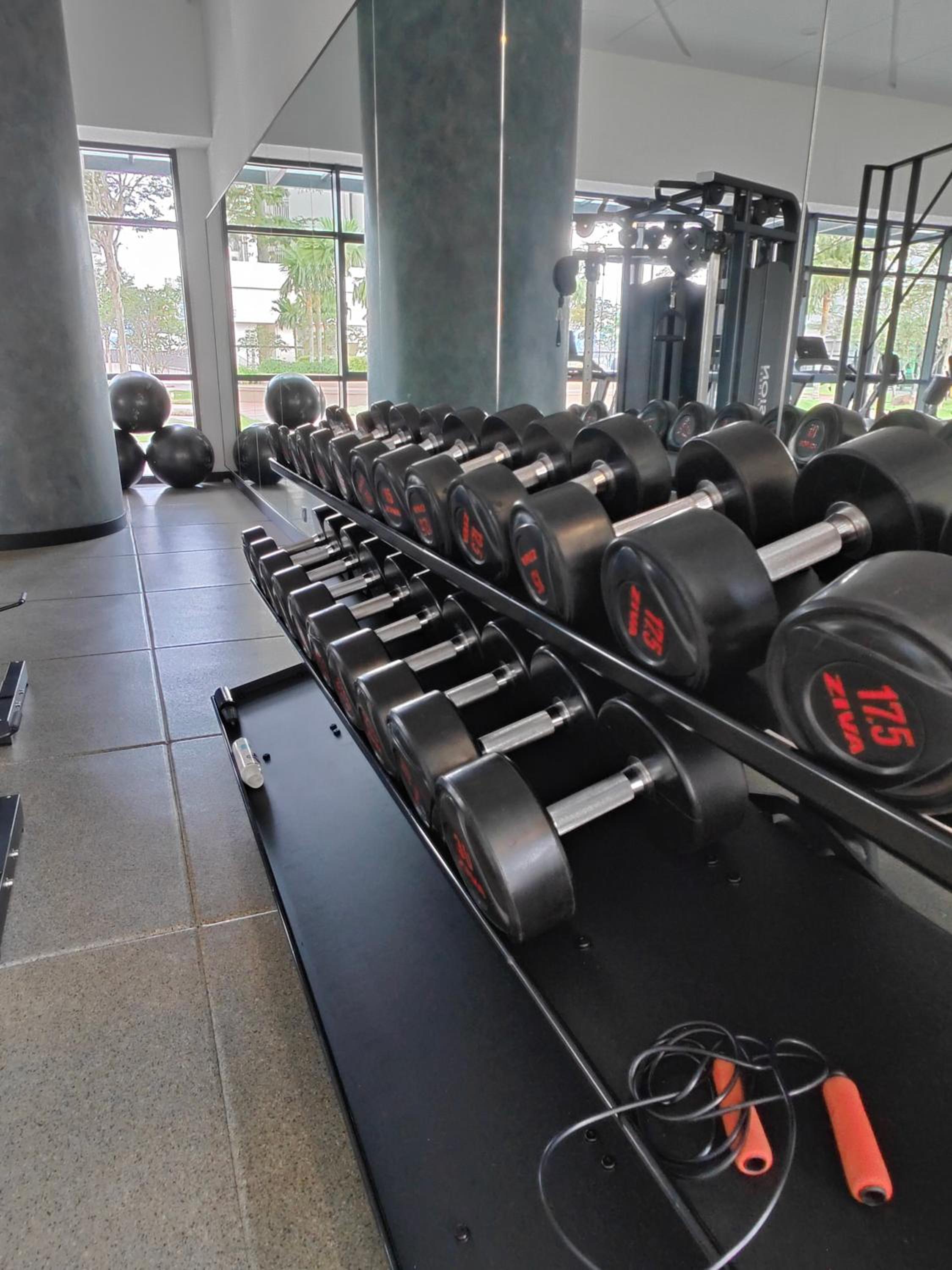 Central KL City Condo with Balcony Infinity Pool & LRT MRT & KLCC Mall Access